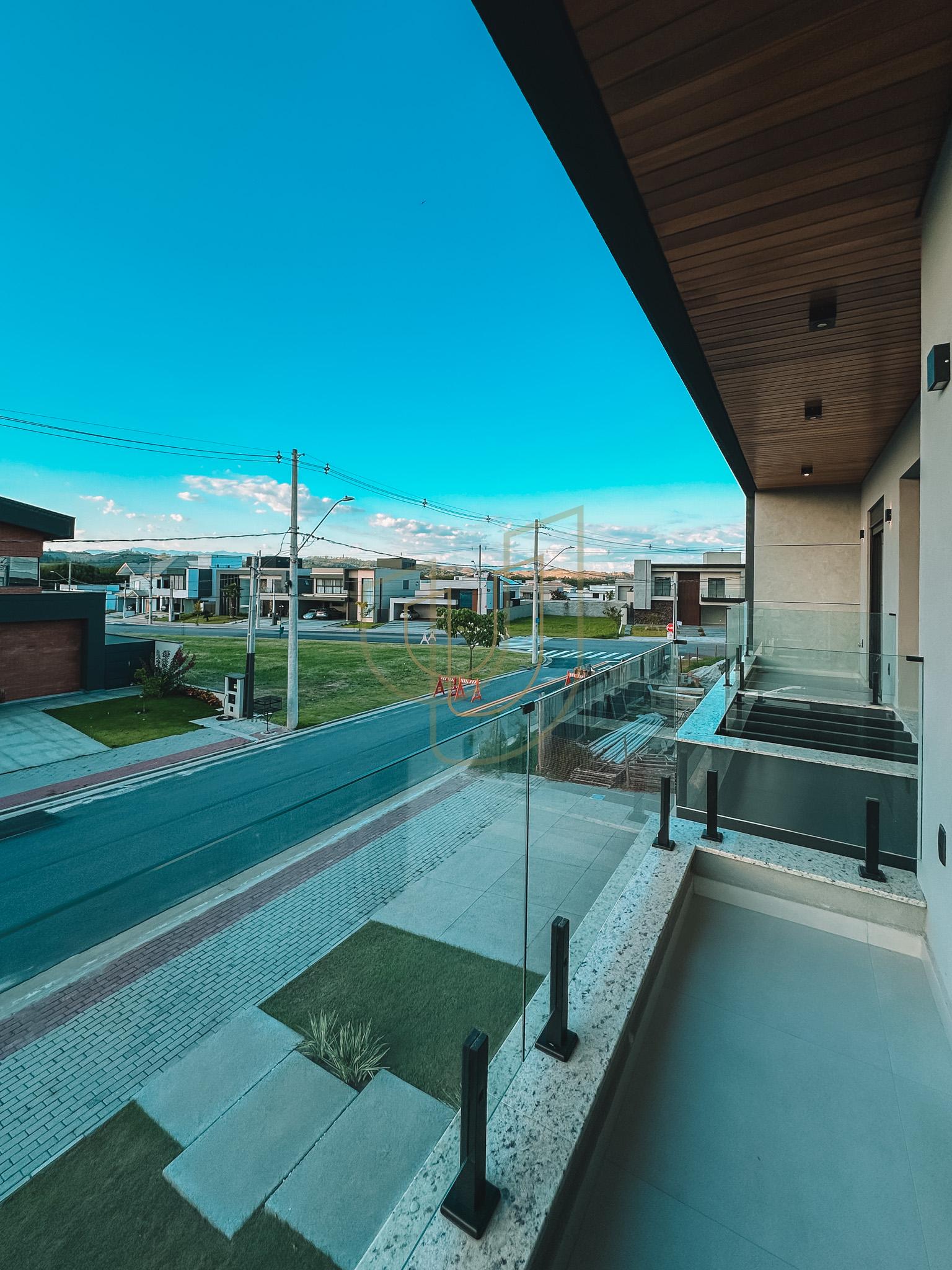 Sobrado sofisticado e moderno com 4 su&iacute;tes no Urbanova - S&atilde;o Jos&eacute; dos Campos/SP  São José dos Campos - 