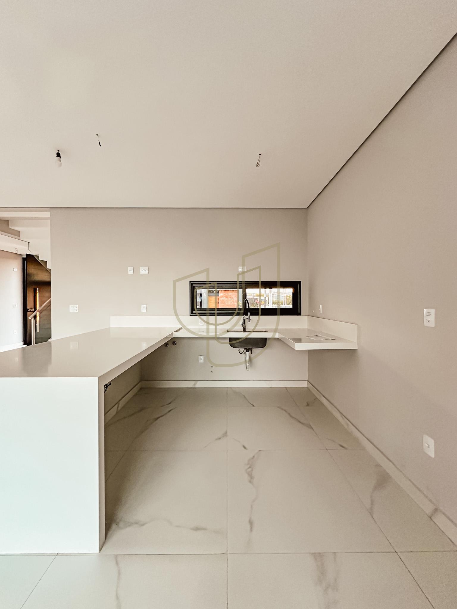 Sobrado sofisticado e moderno com 4 su&iacute;tes no Urbanova - S&atilde;o Jos&eacute; dos Campos/SP  São José dos Campos - 