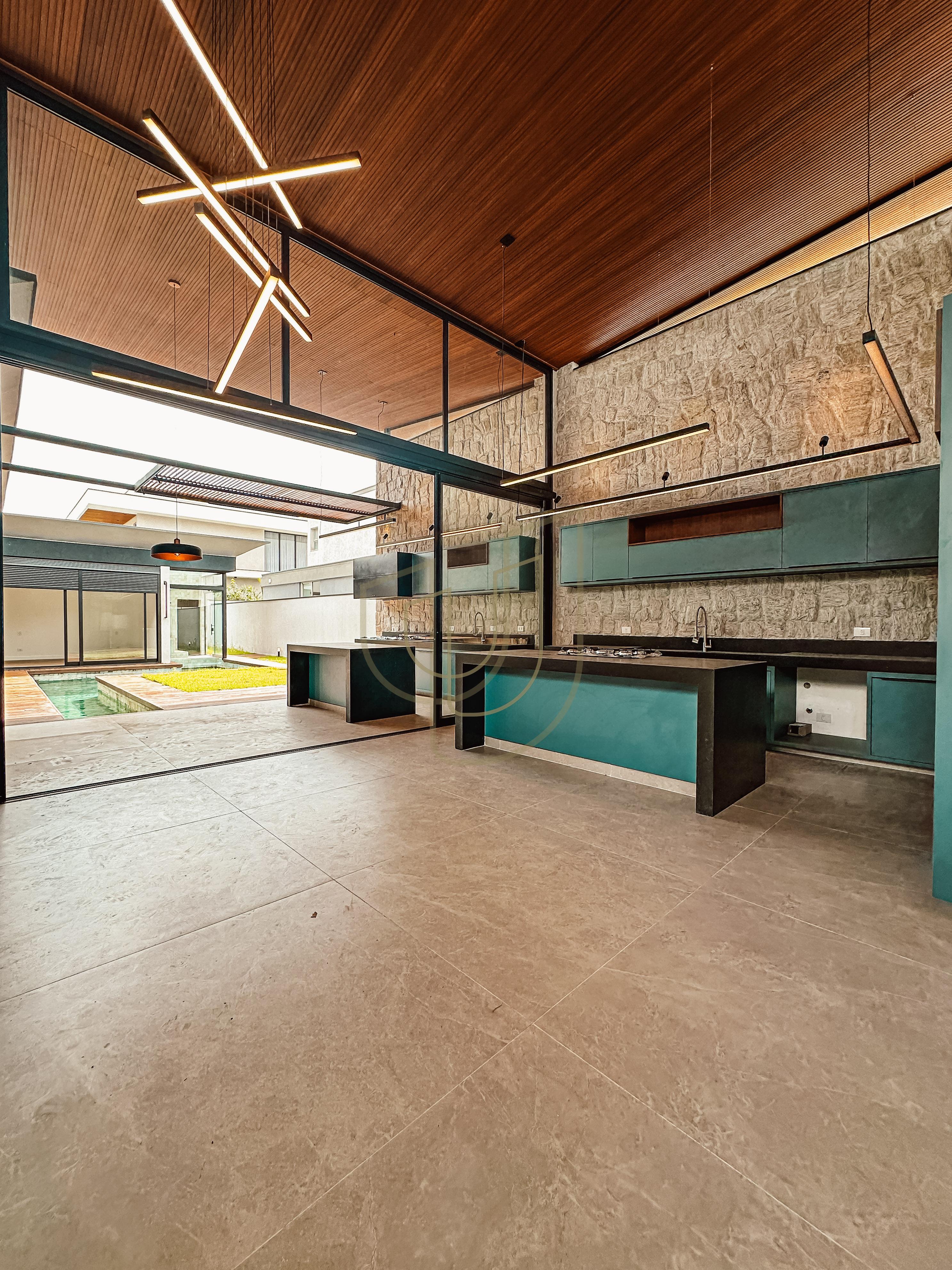 Casa T&eacute;rrea com 4 Su&iacute;tes no Jardim do Golfe I - S&atilde;o Jos&eacute; dos Campos/SP  São José dos Campos - 