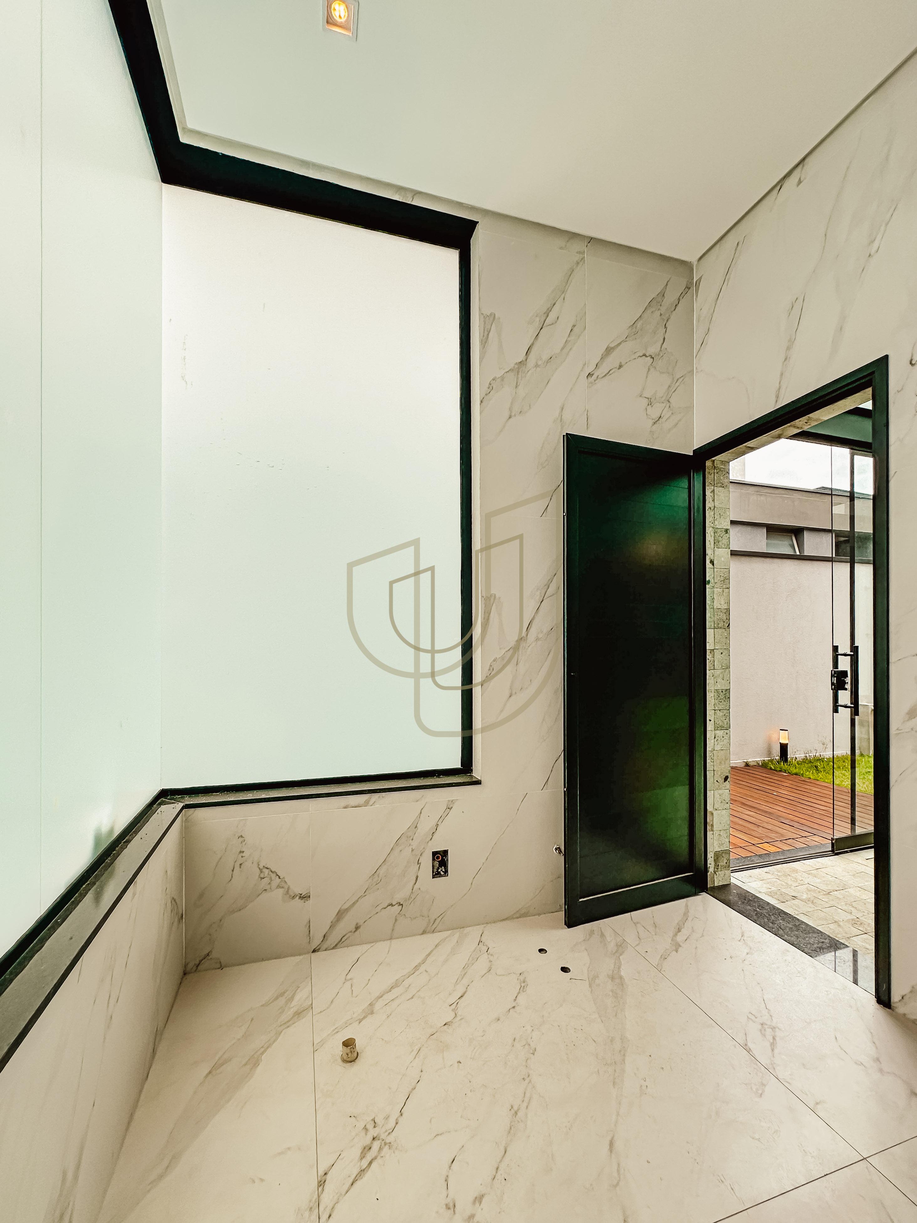 Casa T&eacute;rrea com 4 Su&iacute;tes no Jardim do Golfe I - S&atilde;o Jos&eacute; dos Campos/SP  São José dos Campos - 