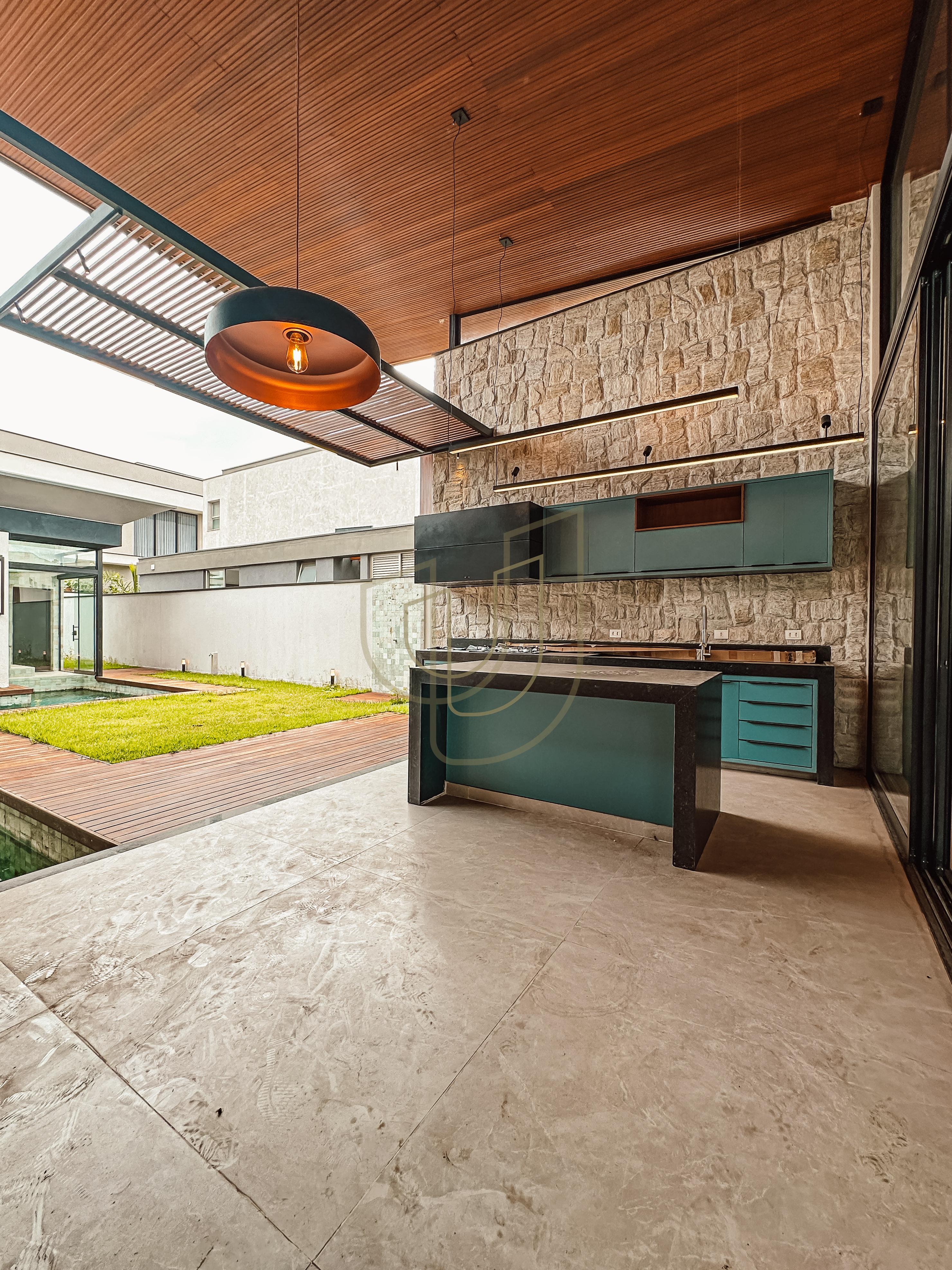 Casa T&eacute;rrea com 4 Su&iacute;tes no Jardim do Golfe I - S&atilde;o Jos&eacute; dos Campos/SP  São José dos Campos - 