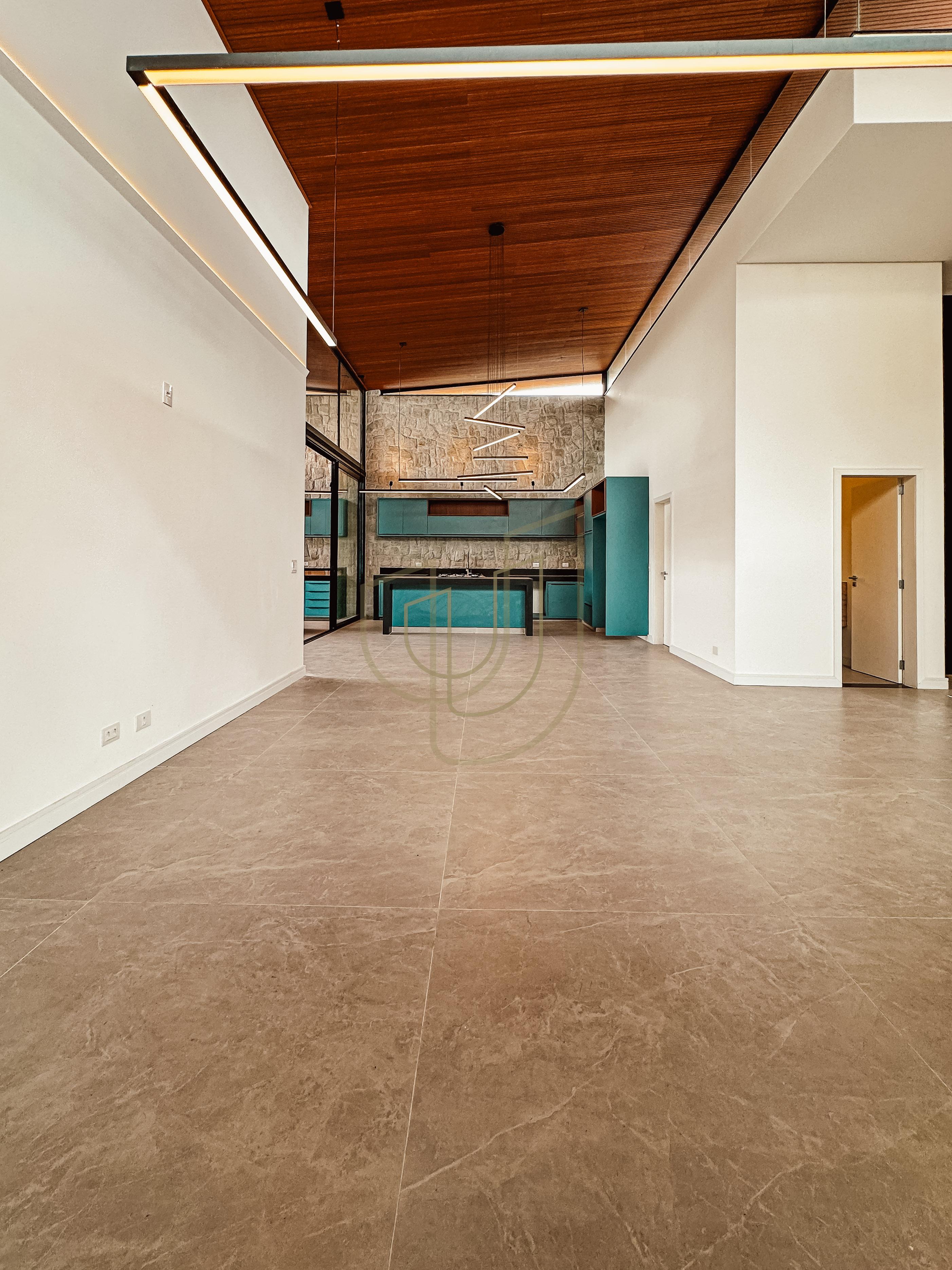 Casa T&eacute;rrea com 4 Su&iacute;tes no Jardim do Golfe I - S&atilde;o Jos&eacute; dos Campos/SP  São José dos Campos - 