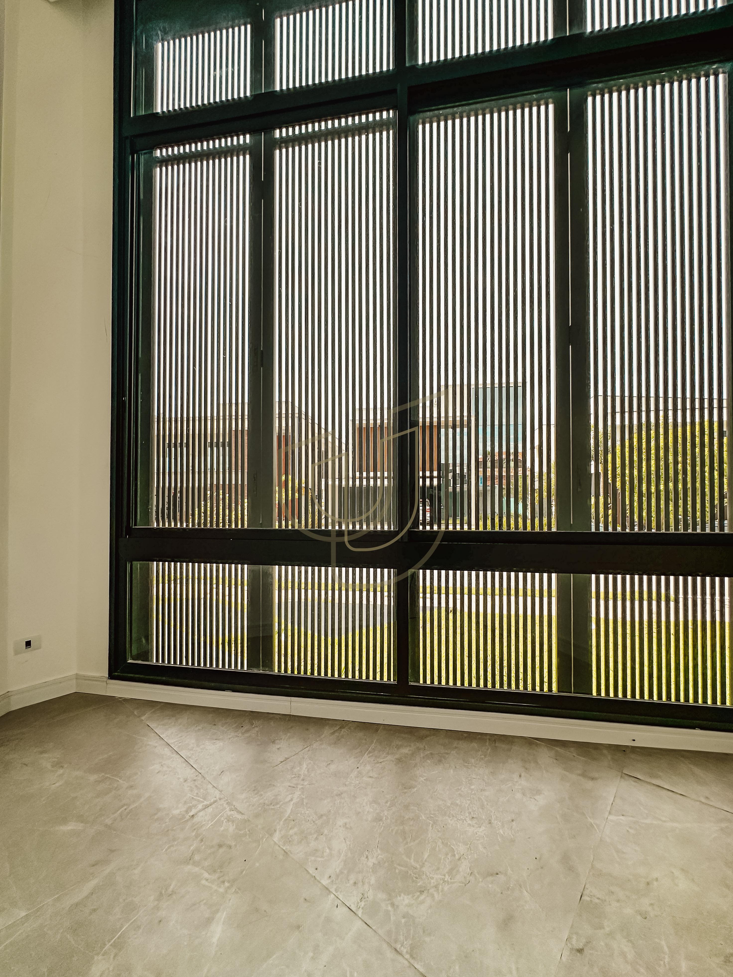 Casa T&eacute;rrea com 4 Su&iacute;tes no Jardim do Golfe I - S&atilde;o Jos&eacute; dos Campos/SP  São José dos Campos - 