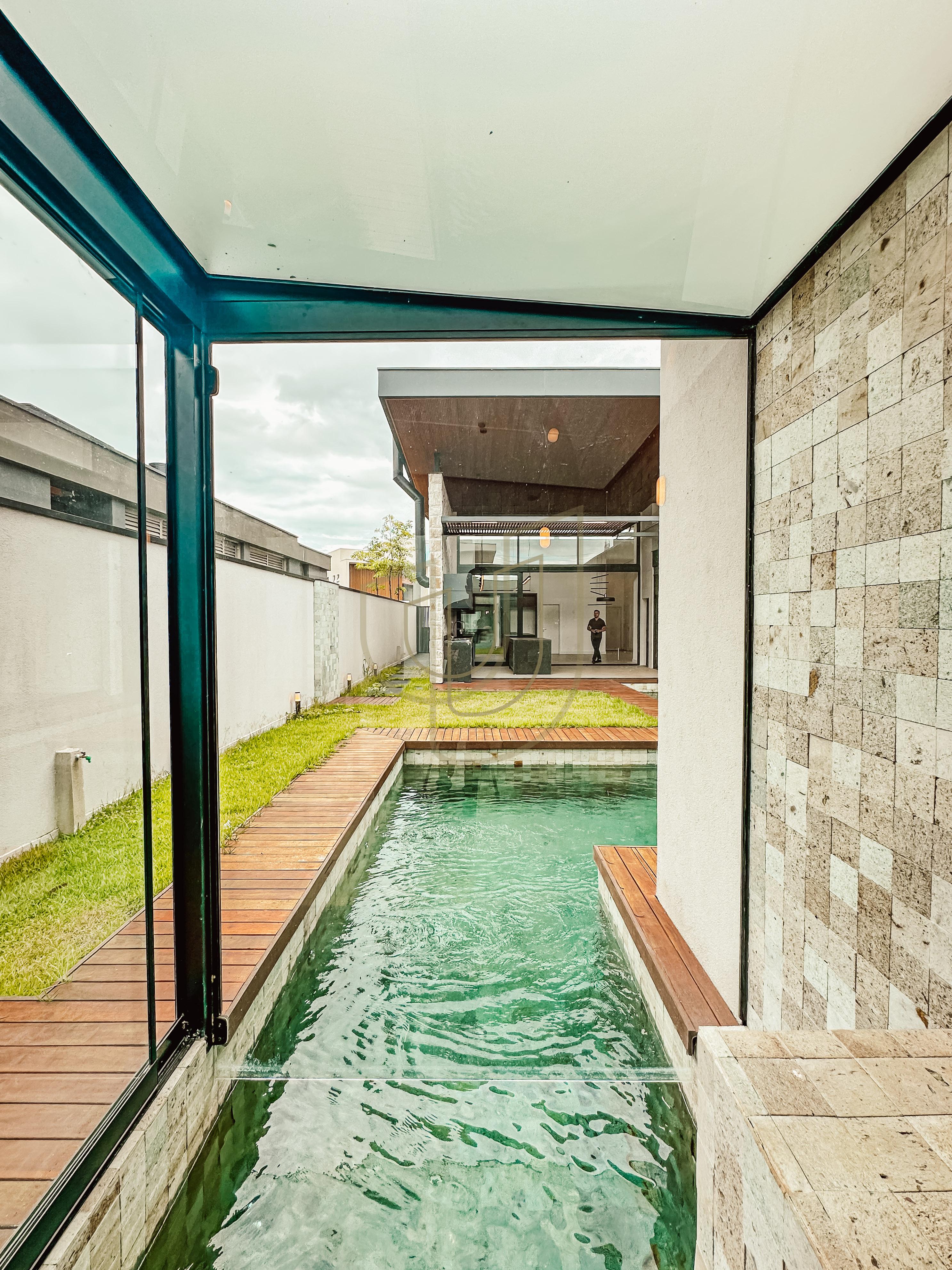 Casa T&eacute;rrea com 4 Su&iacute;tes no Jardim do Golfe I - S&atilde;o Jos&eacute; dos Campos/SP  São José dos Campos - 