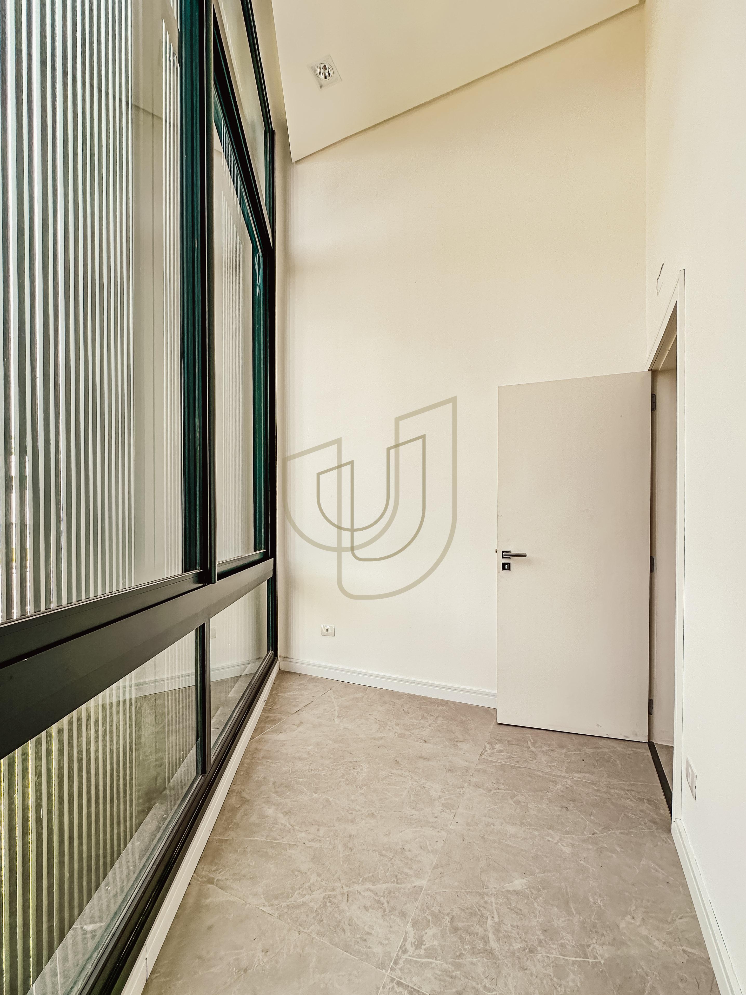 Casa T&eacute;rrea com 4 Su&iacute;tes no Jardim do Golfe I - S&atilde;o Jos&eacute; dos Campos/SP  São José dos Campos - 