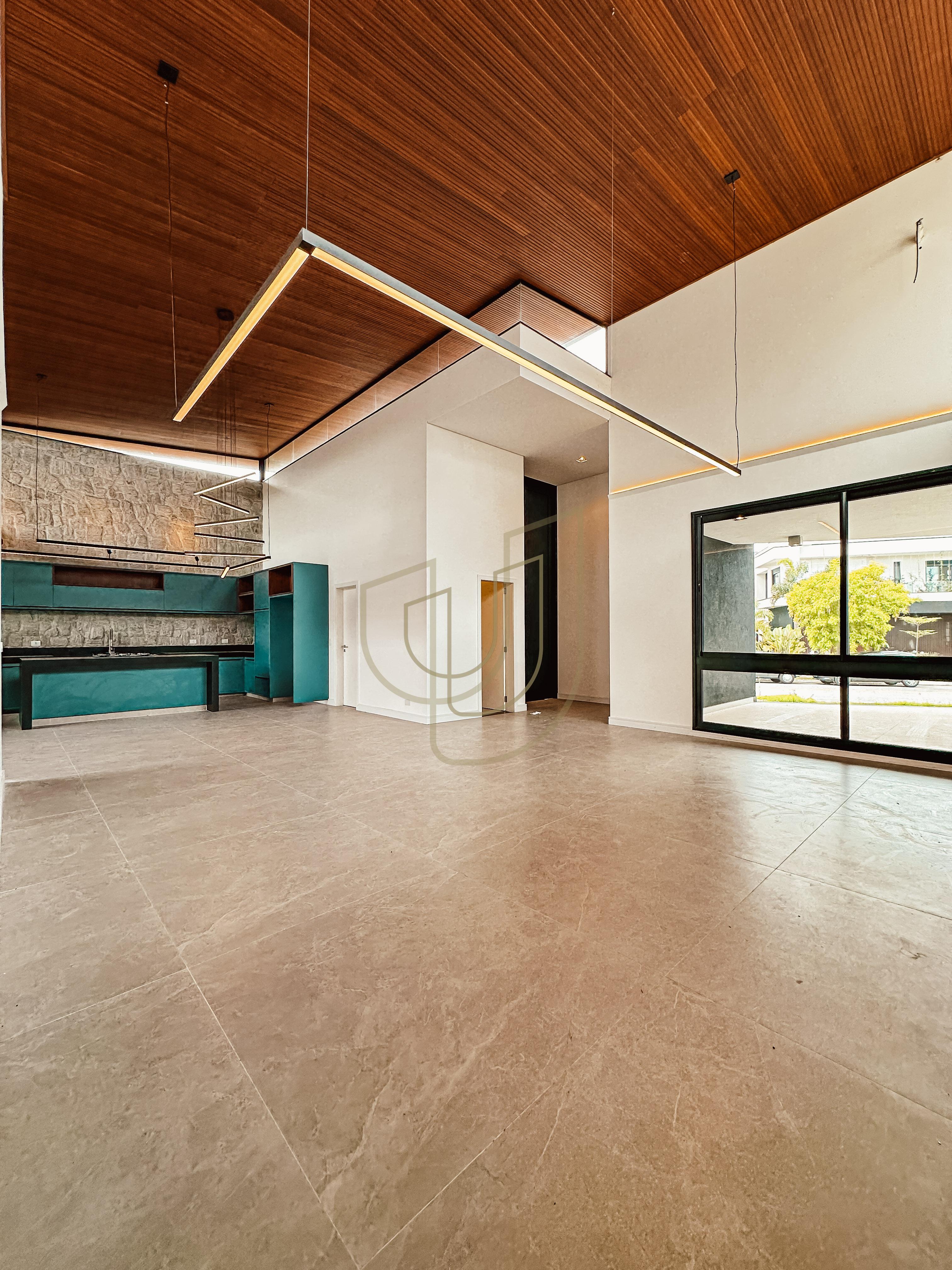 Casa T&eacute;rrea com 4 Su&iacute;tes no Jardim do Golfe I - S&atilde;o Jos&eacute; dos Campos/SP  São José dos Campos - 