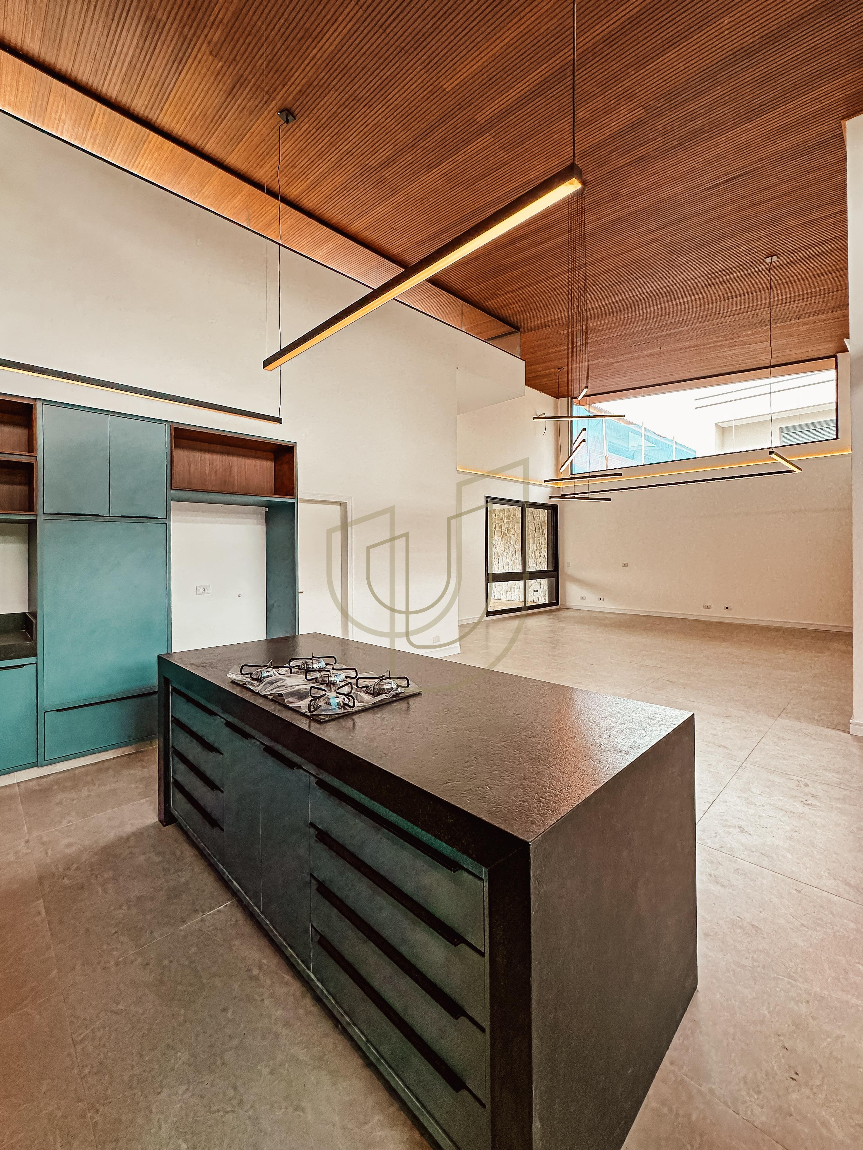 Casa T&eacute;rrea com 4 Su&iacute;tes no Jardim do Golfe I - S&atilde;o Jos&eacute; dos Campos/SP  São José dos Campos - 