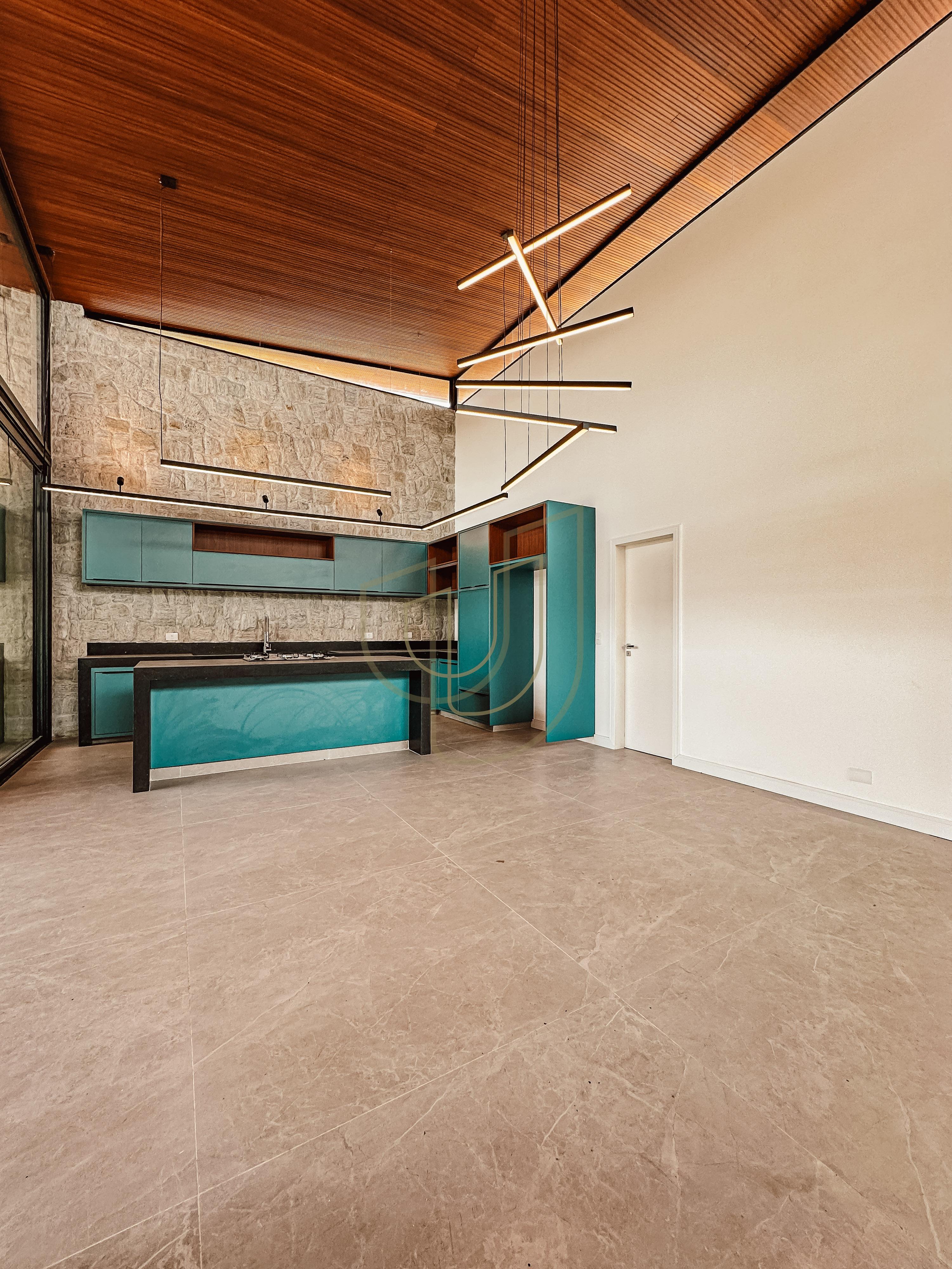 Casa T&eacute;rrea com 4 Su&iacute;tes no Jardim do Golfe I - S&atilde;o Jos&eacute; dos Campos/SP  São José dos Campos - 