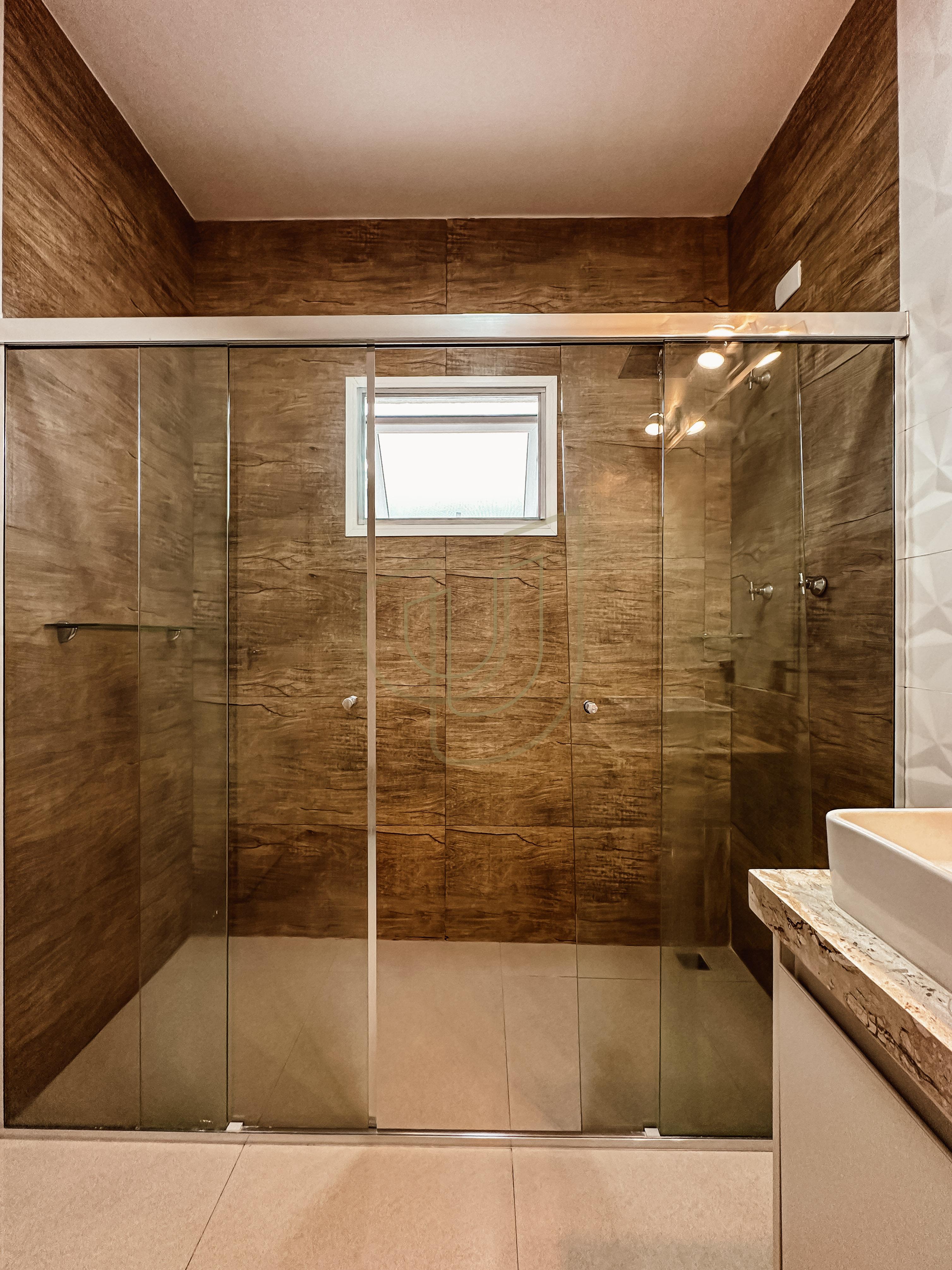 Casa T&eacute;rrea com 3 Su&iacute;tes no Jardim do Golfe III - S&atilde;o Jos&eacute; dos Campos/SP  São José dos Campos - 