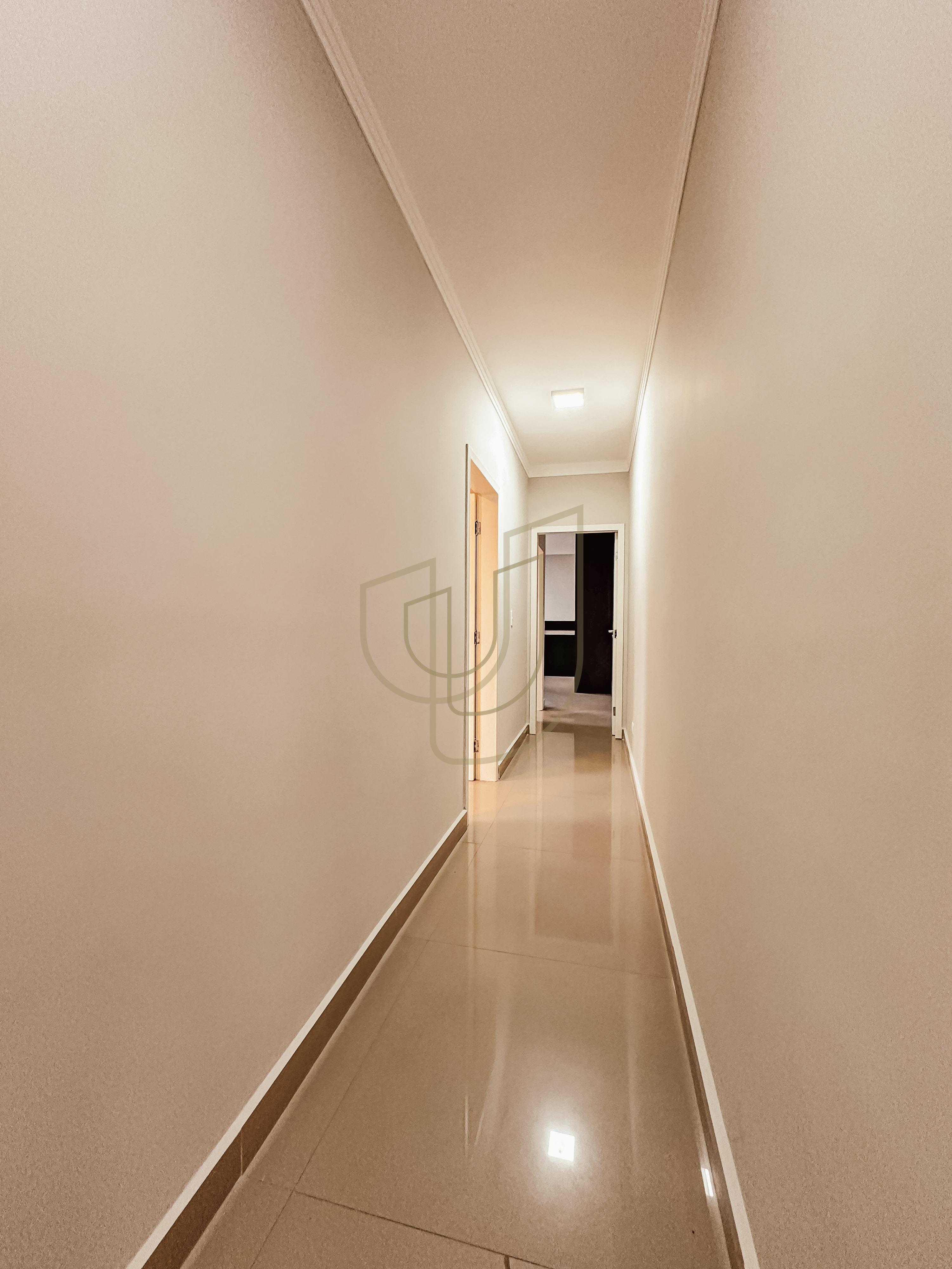 Casa T&eacute;rrea com 3 Su&iacute;tes no Jardim do Golfe III - S&atilde;o Jos&eacute; dos Campos/SP  São José dos Campos - 