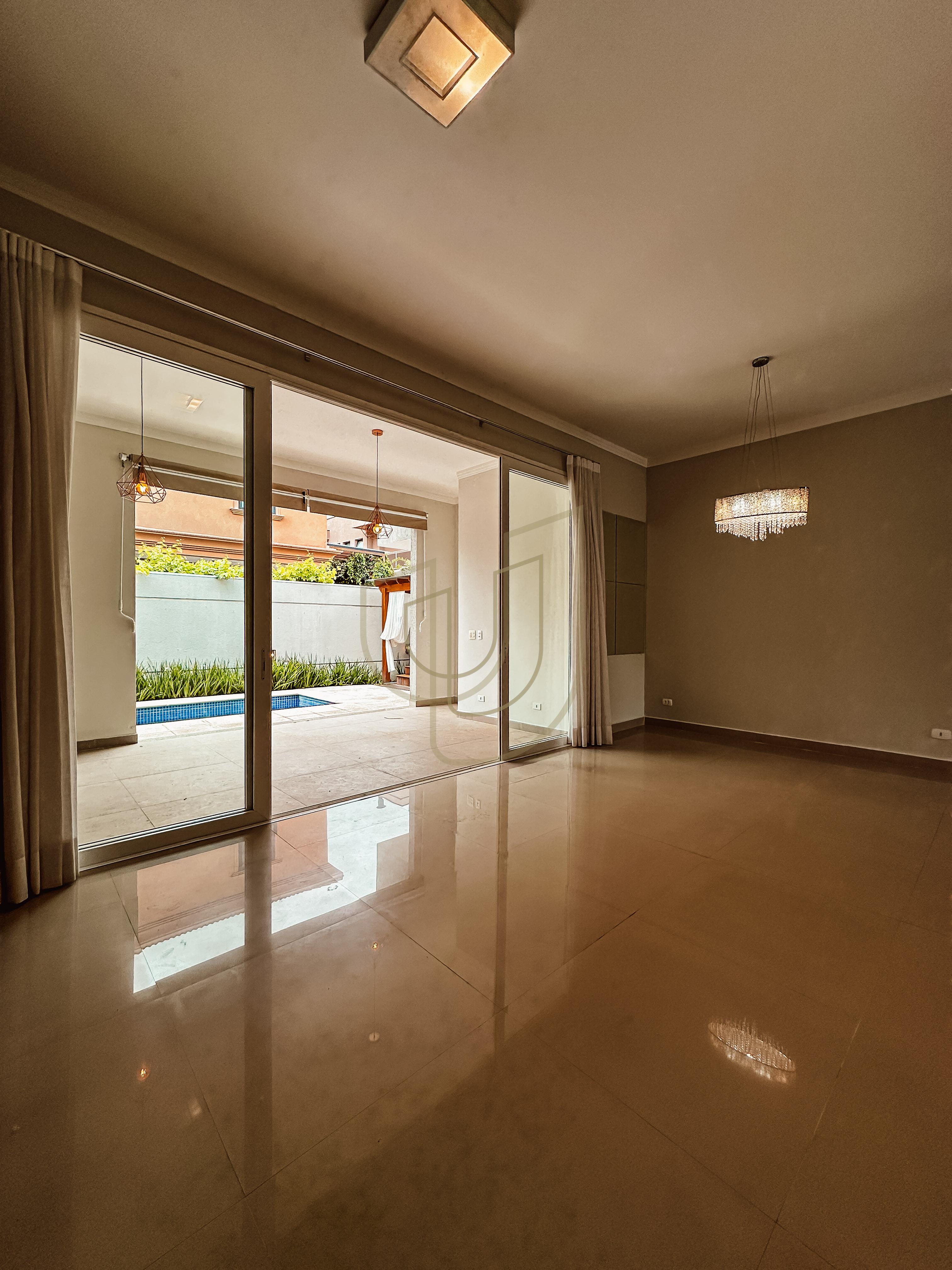 Casa T&eacute;rrea com 3 Su&iacute;tes no Jardim do Golfe III - S&atilde;o Jos&eacute; dos Campos/SP  São José dos Campos - 