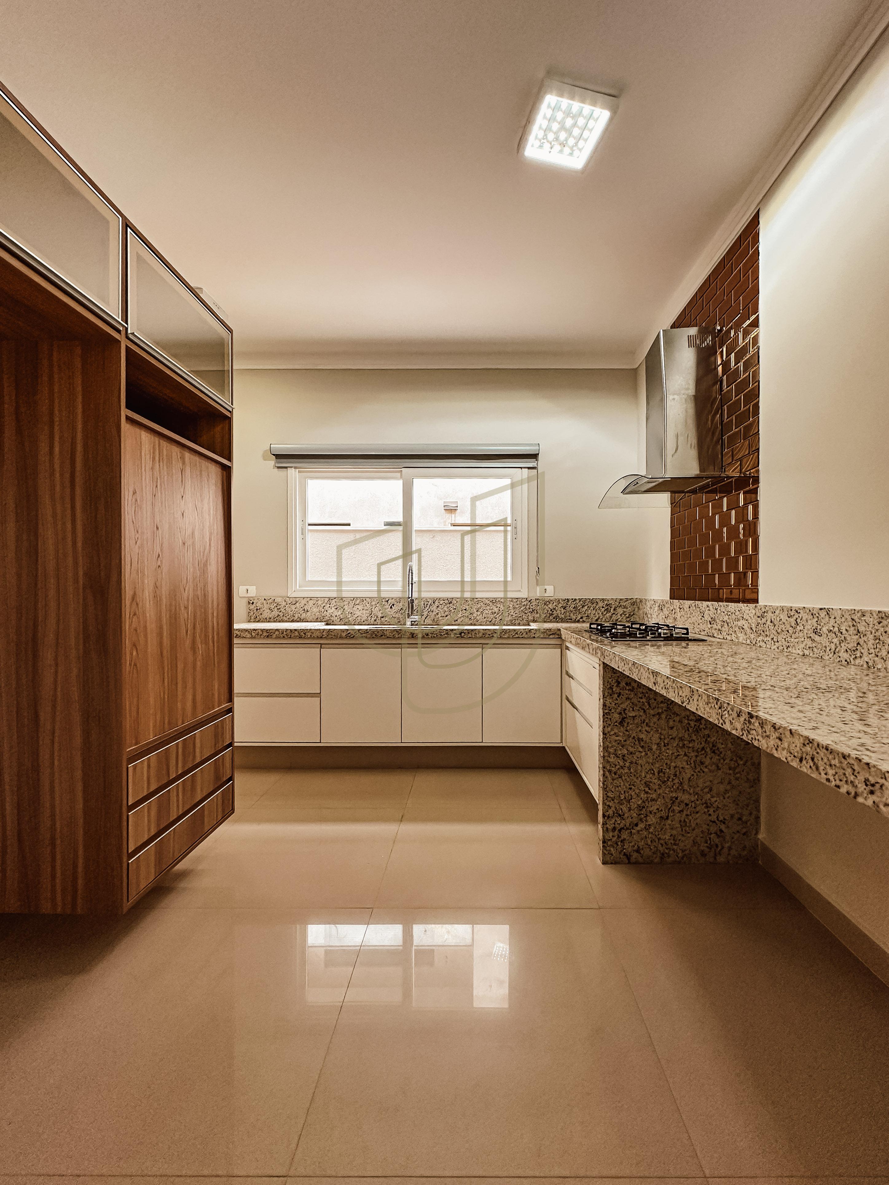 Casa T&eacute;rrea com 3 Su&iacute;tes no Jardim do Golfe III - S&atilde;o Jos&eacute; dos Campos/SP  São José dos Campos - 