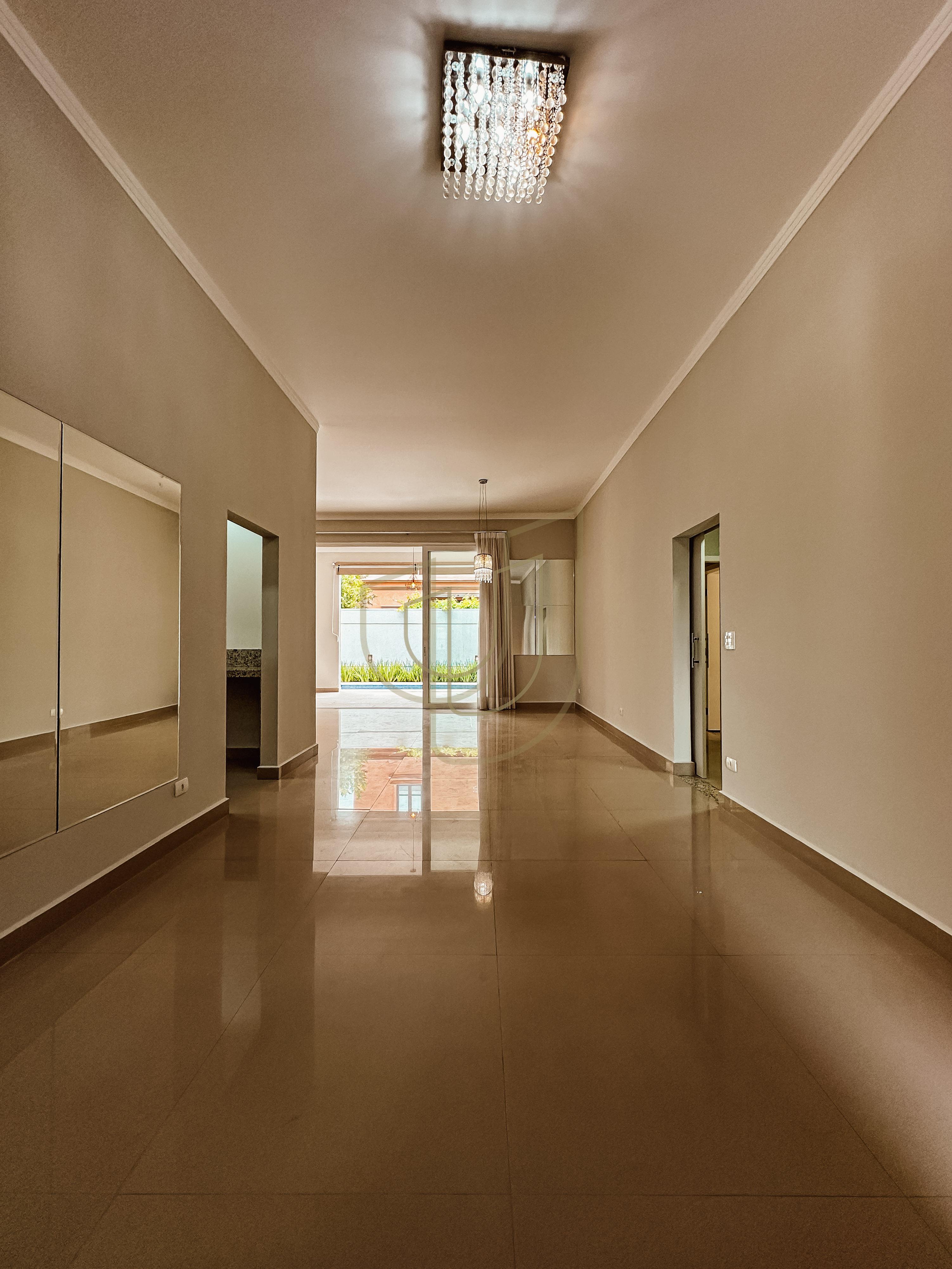 Casa T&eacute;rrea com 3 Su&iacute;tes no Jardim do Golfe III - S&atilde;o Jos&eacute; dos Campos/SP  São José dos Campos - 