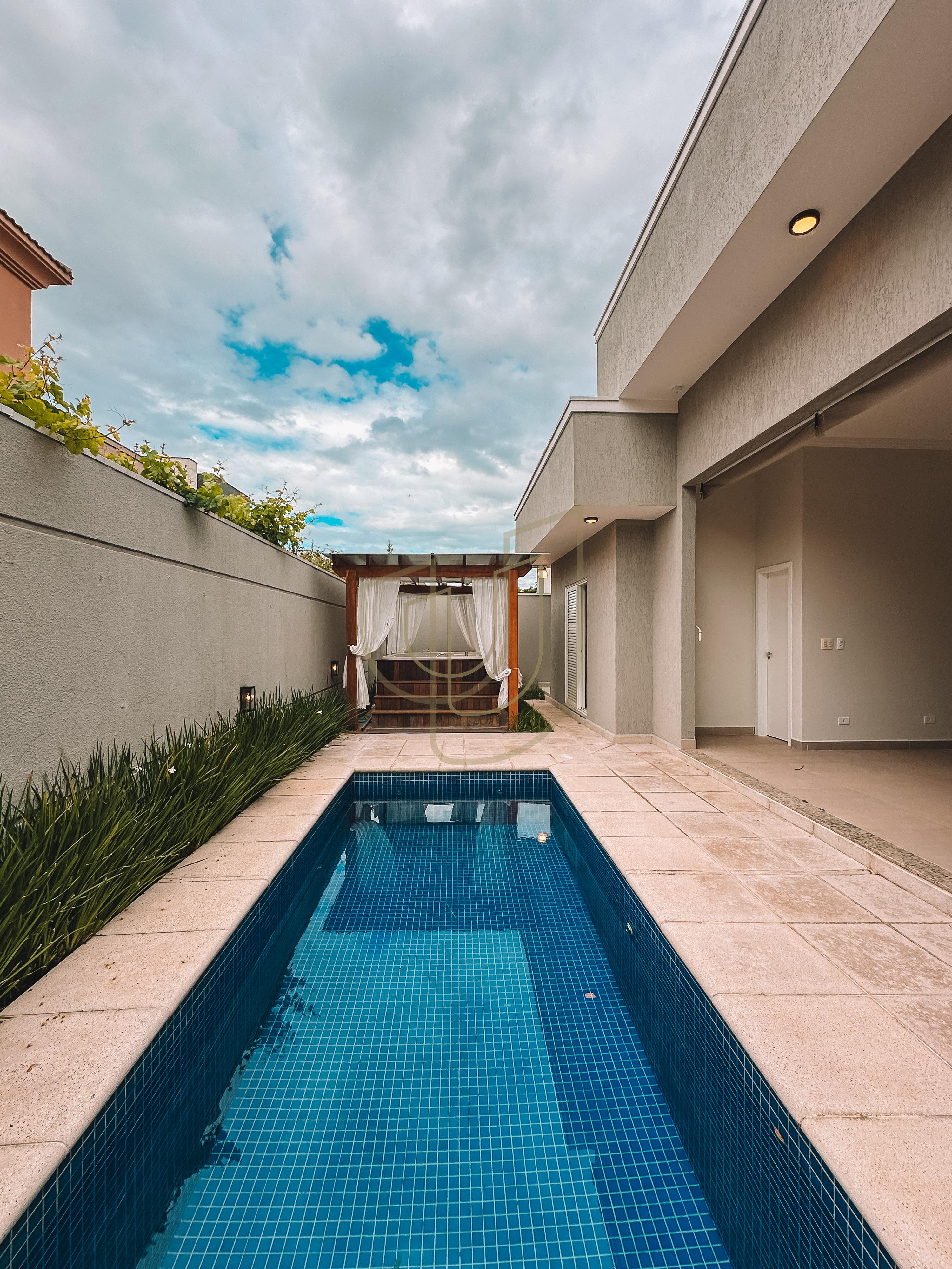 Casa T&eacute;rrea com 3 Su&iacute;tes no Jardim do Golfe III - S&atilde;o Jos&eacute; dos Campos/SP  São José dos Campos - 