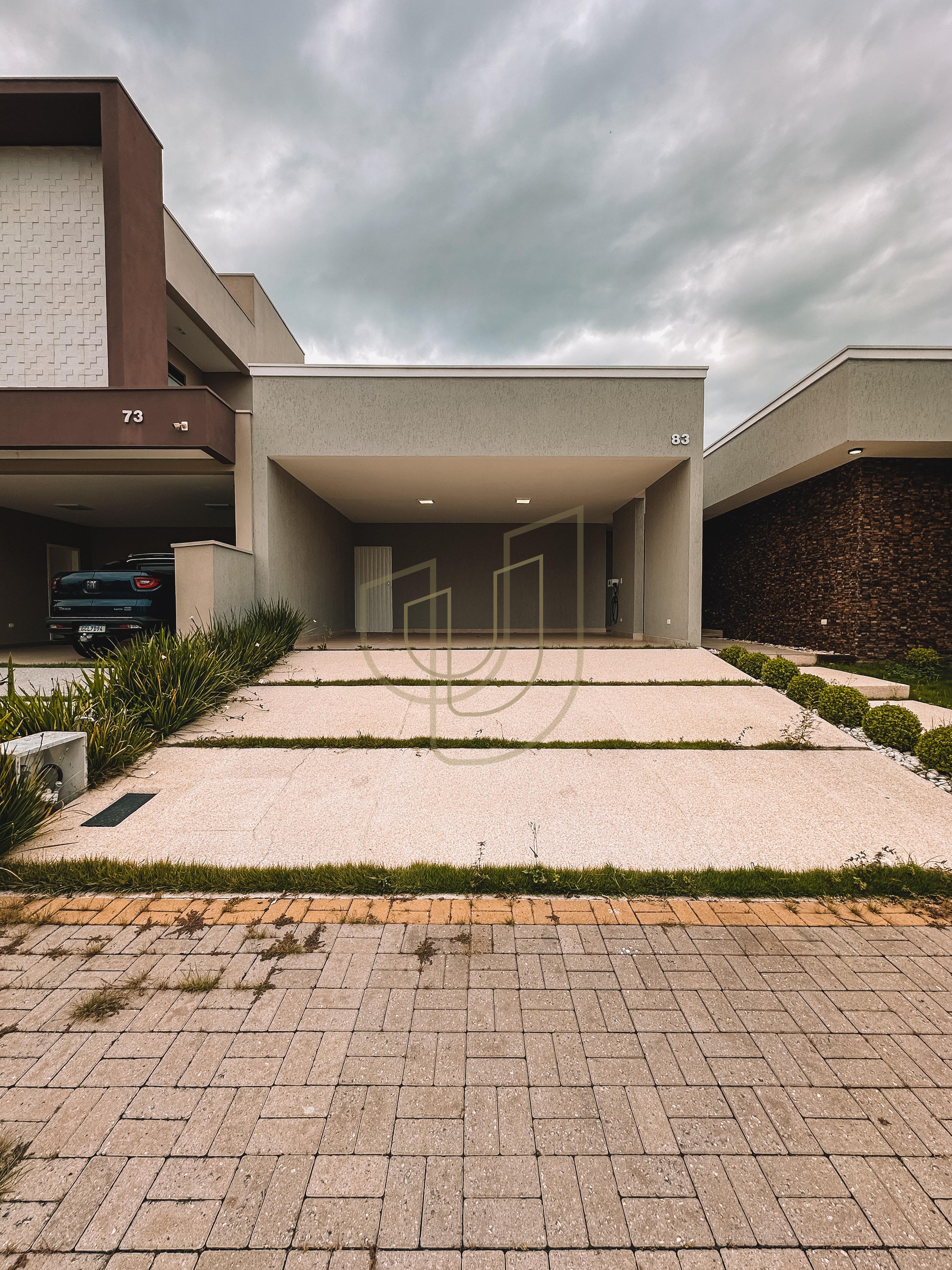 Casa T&eacute;rrea com 3 Su&iacute;tes no Jardim do Golfe III - S&atilde;o Jos&eacute; dos Campos/SP  São José dos Campos - 