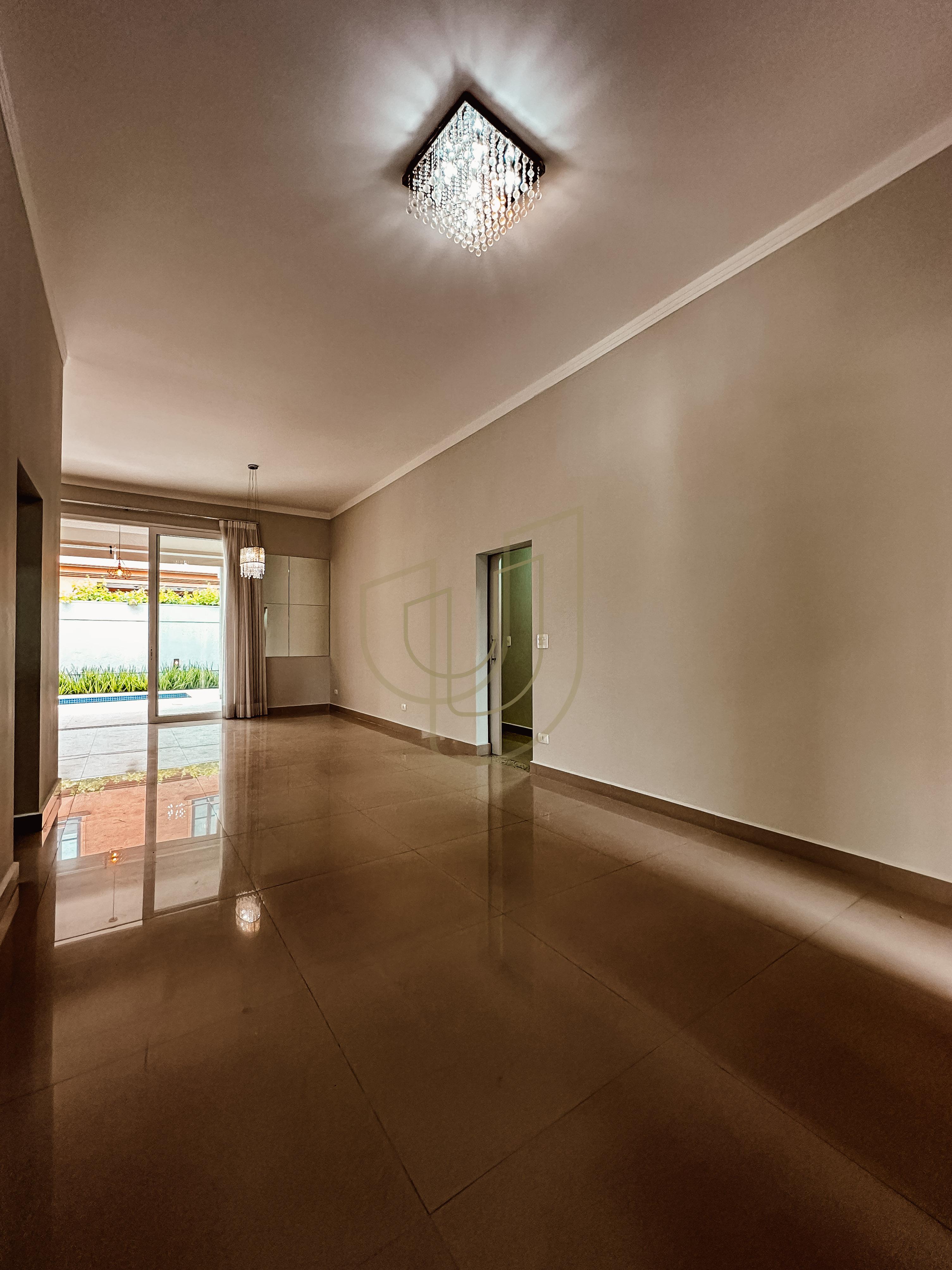 Casa T&eacute;rrea com 3 Su&iacute;tes no Jardim do Golfe III - S&atilde;o Jos&eacute; dos Campos/SP  São José dos Campos - 