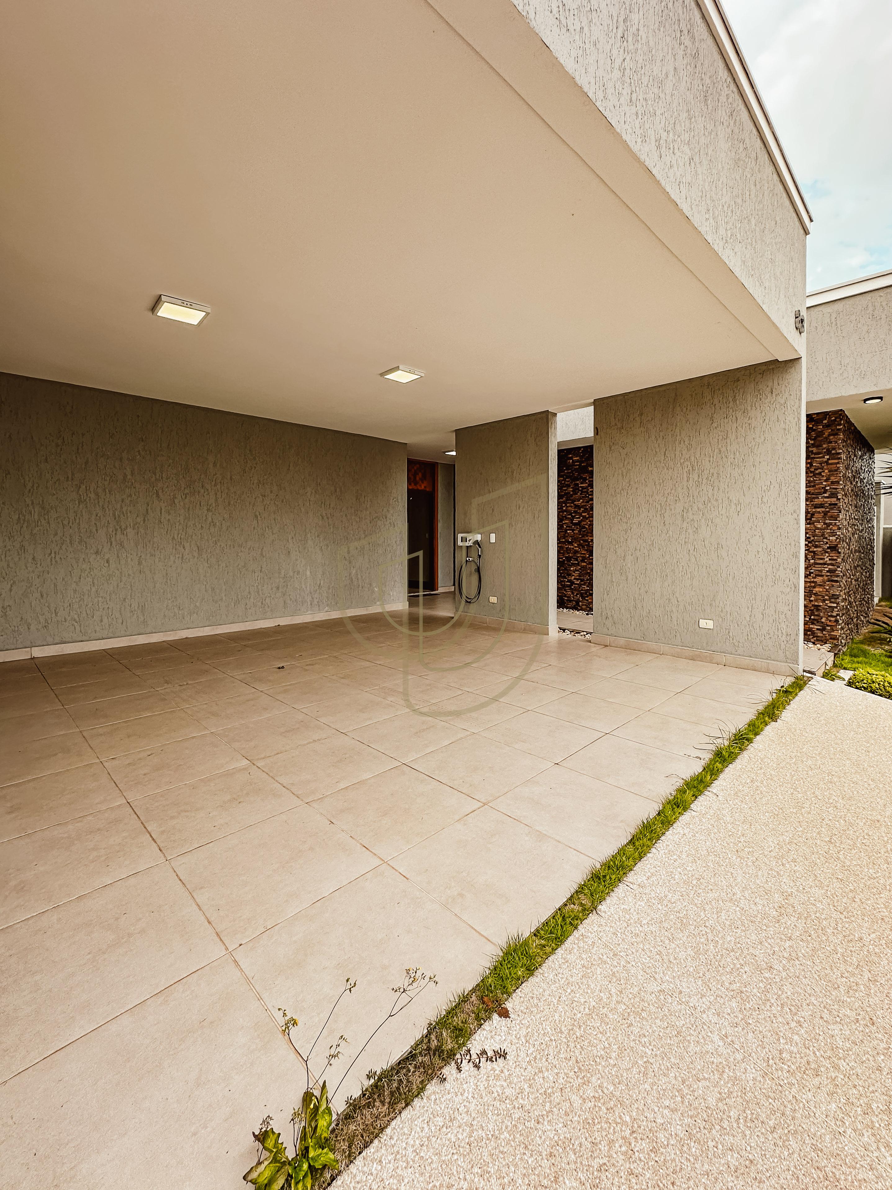 Casa T&eacute;rrea com 3 Su&iacute;tes no Jardim do Golfe III - S&atilde;o Jos&eacute; dos Campos/SP  São José dos Campos - 