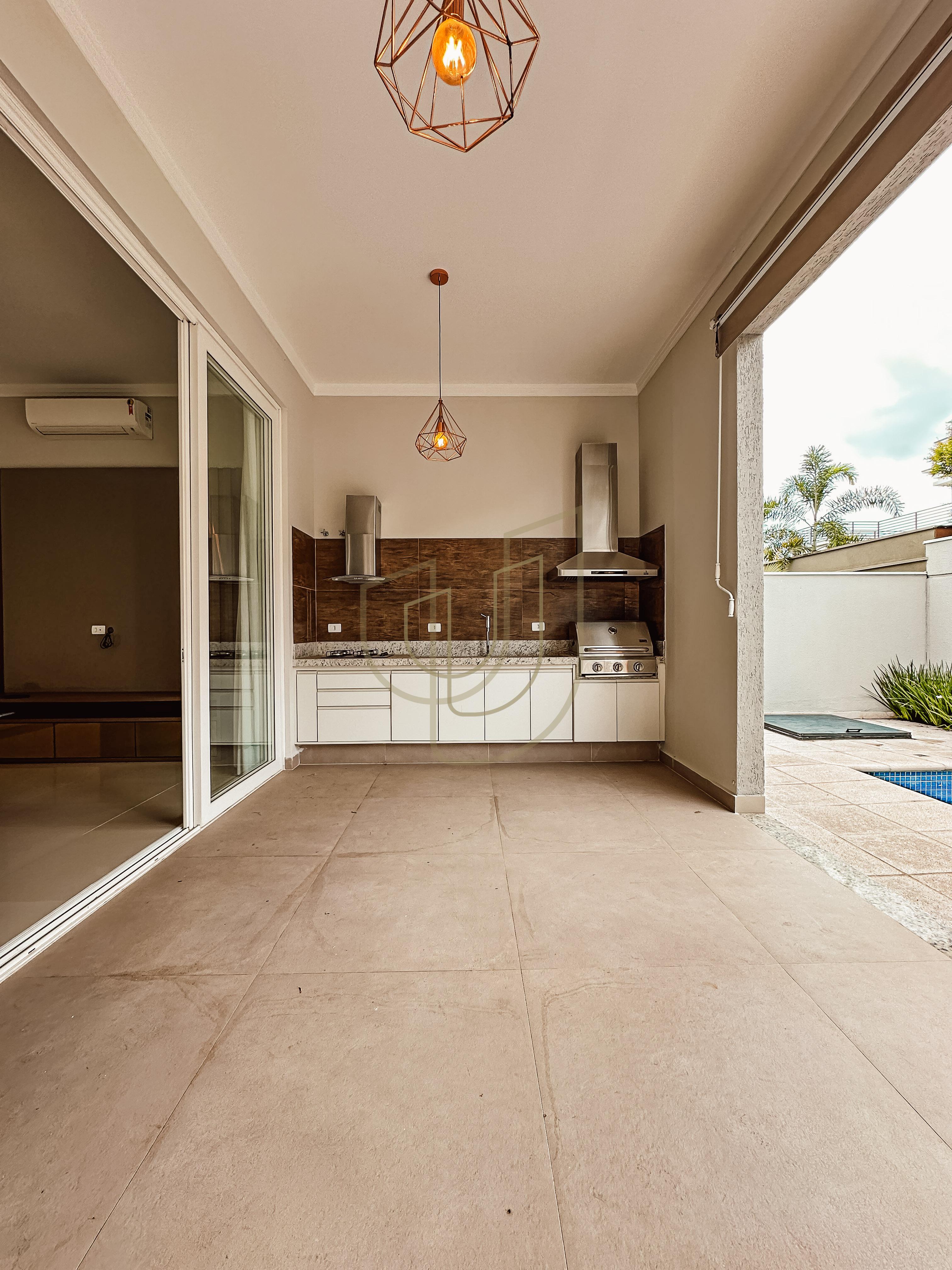 Casa T&eacute;rrea com 3 Su&iacute;tes no Jardim do Golfe III - S&atilde;o Jos&eacute; dos Campos/SP  São José dos Campos - 