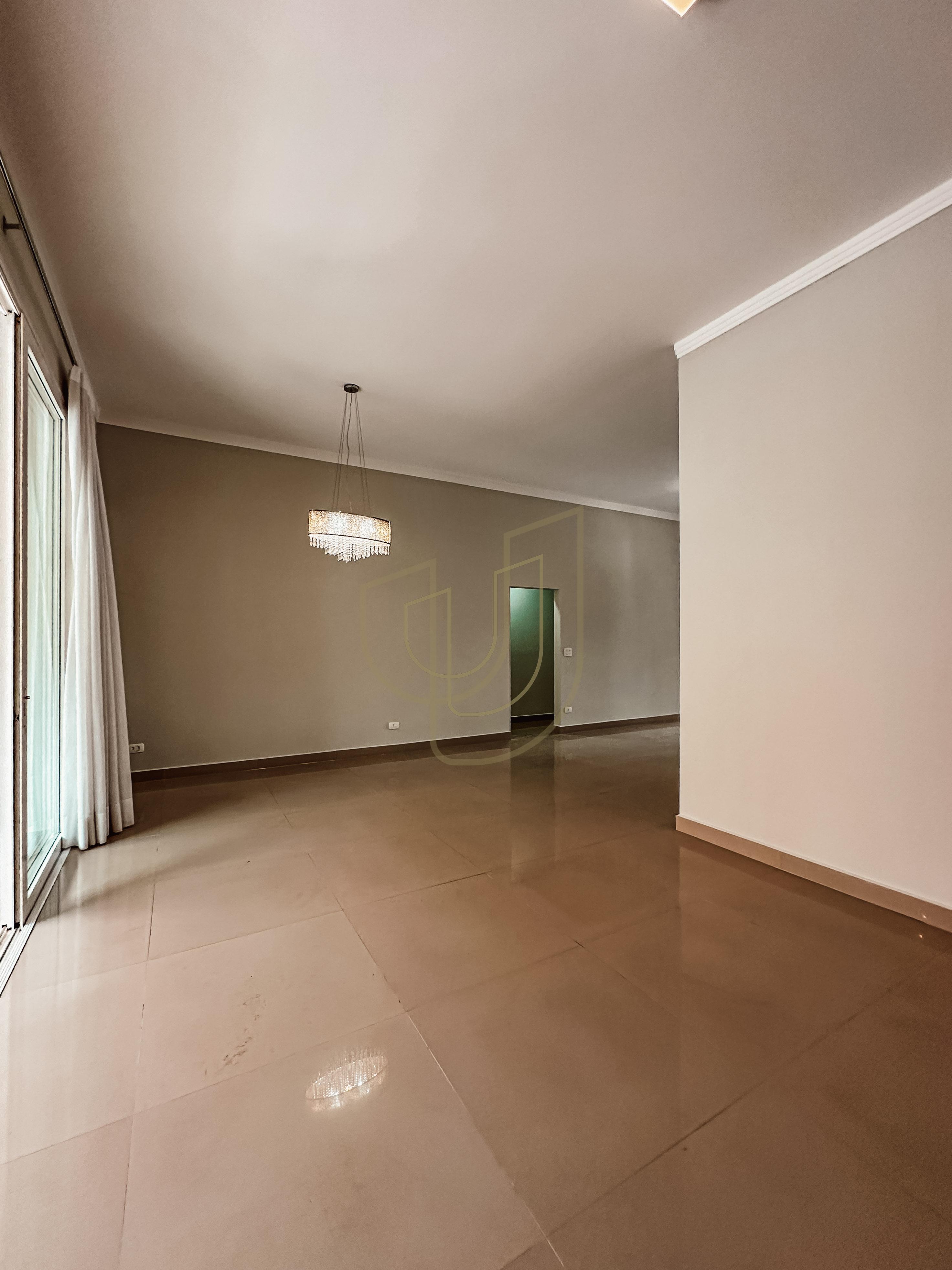 Casa T&eacute;rrea com 3 Su&iacute;tes no Jardim do Golfe III - S&atilde;o Jos&eacute; dos Campos/SP  São José dos Campos - 