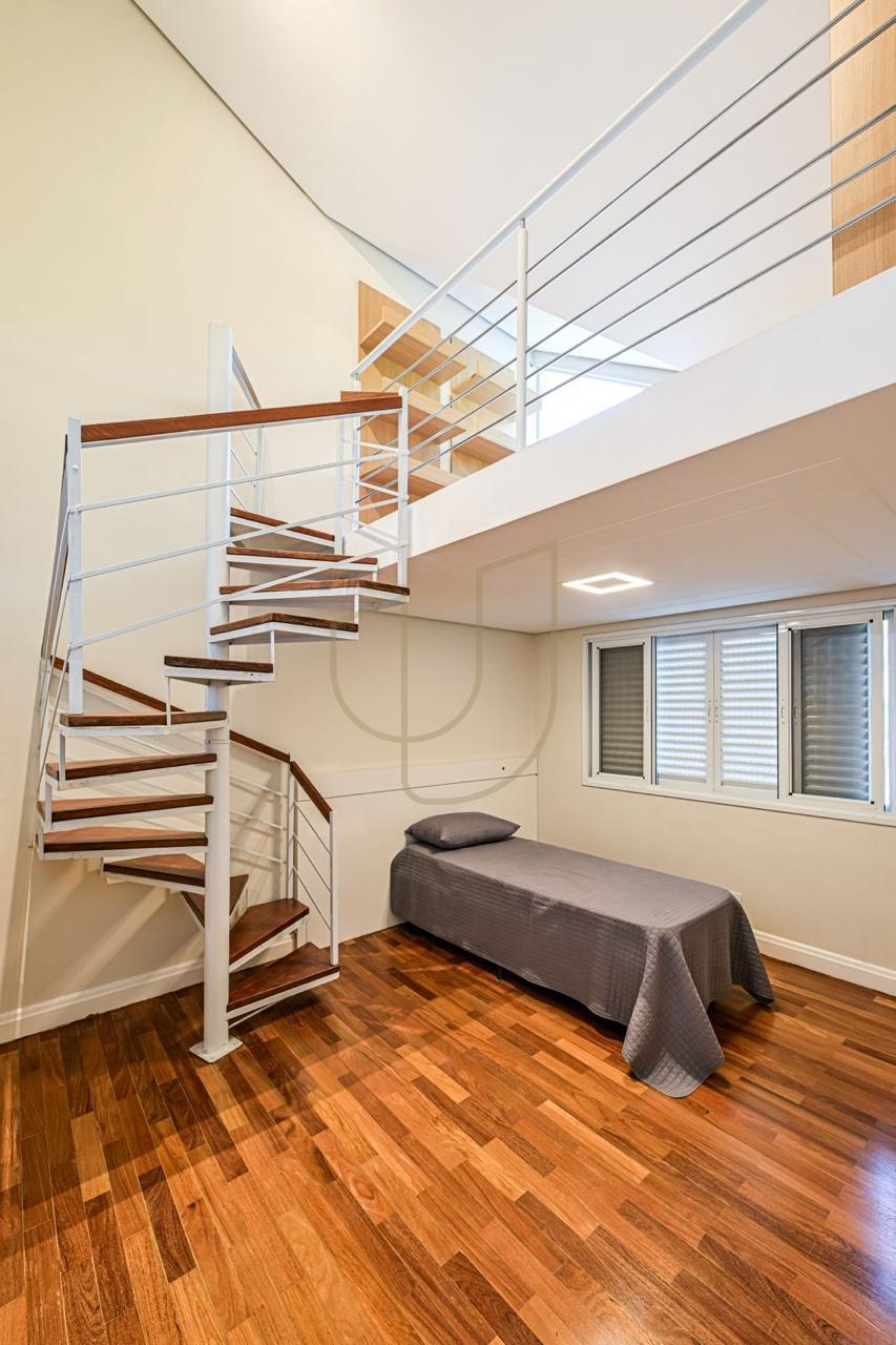 Sobrado sofisticado com 730m&sup2; no Jardim Apollo - S&atilde;o Jos&eacute; dos Campos/SP  São José dos Campos - 