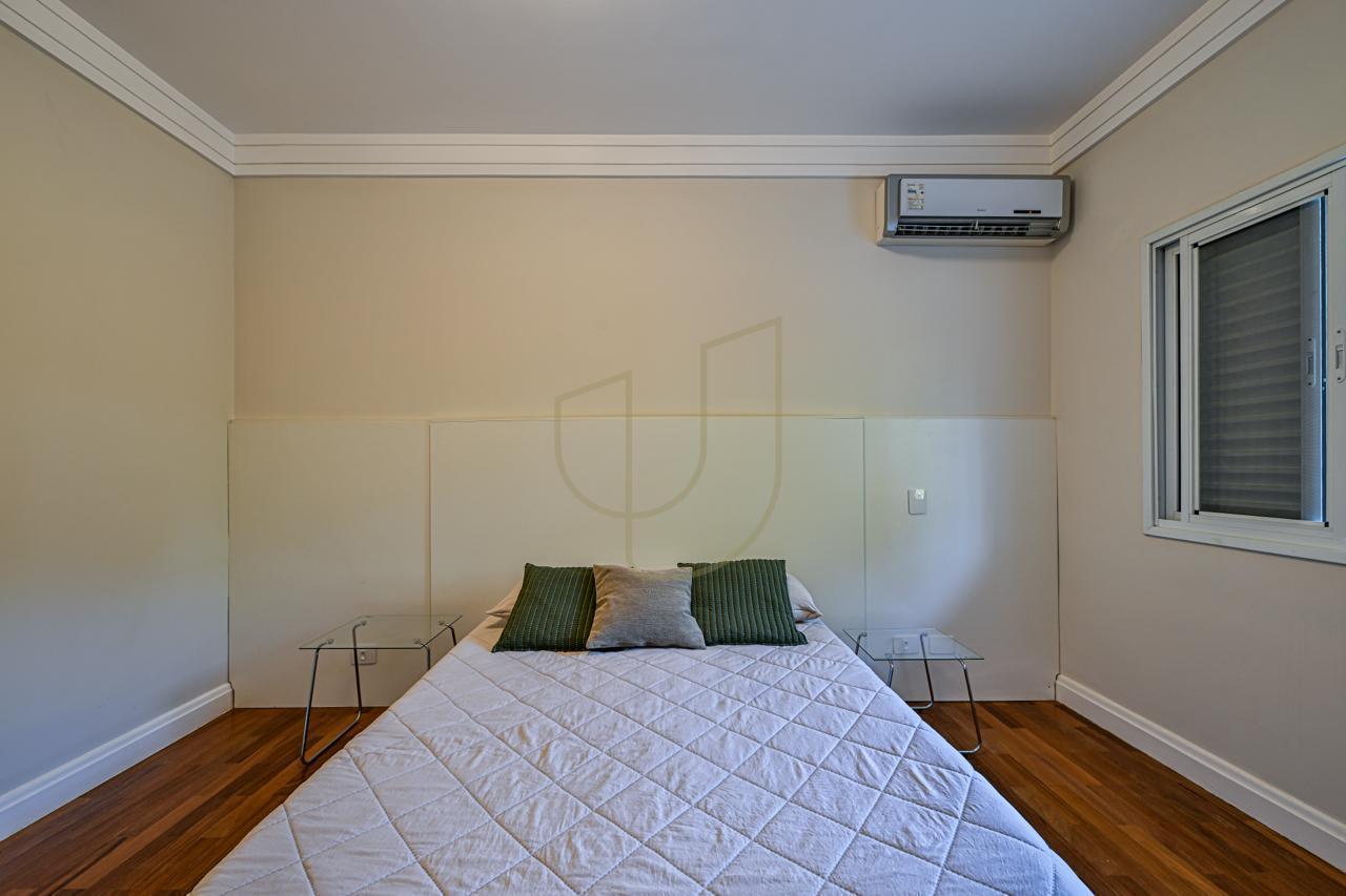 Sobrado sofisticado com 730m&sup2; no Jardim Apollo - S&atilde;o Jos&eacute; dos Campos/SP  São José dos Campos - 