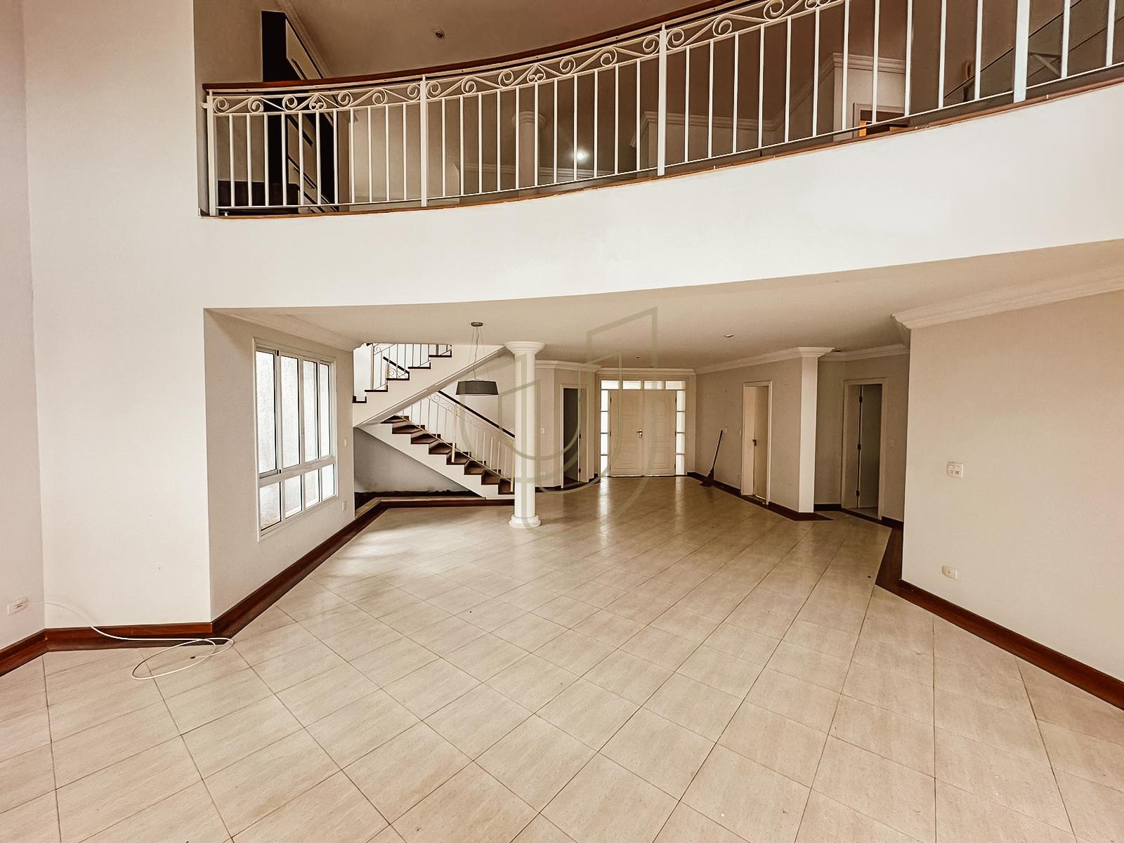 Sobrado Cl&aacute;ssico com 4 su&iacute;tes no Jardim Apollo I - S&atilde;o Jos&eacute; dos Campos/SP  São José dos Campos - 