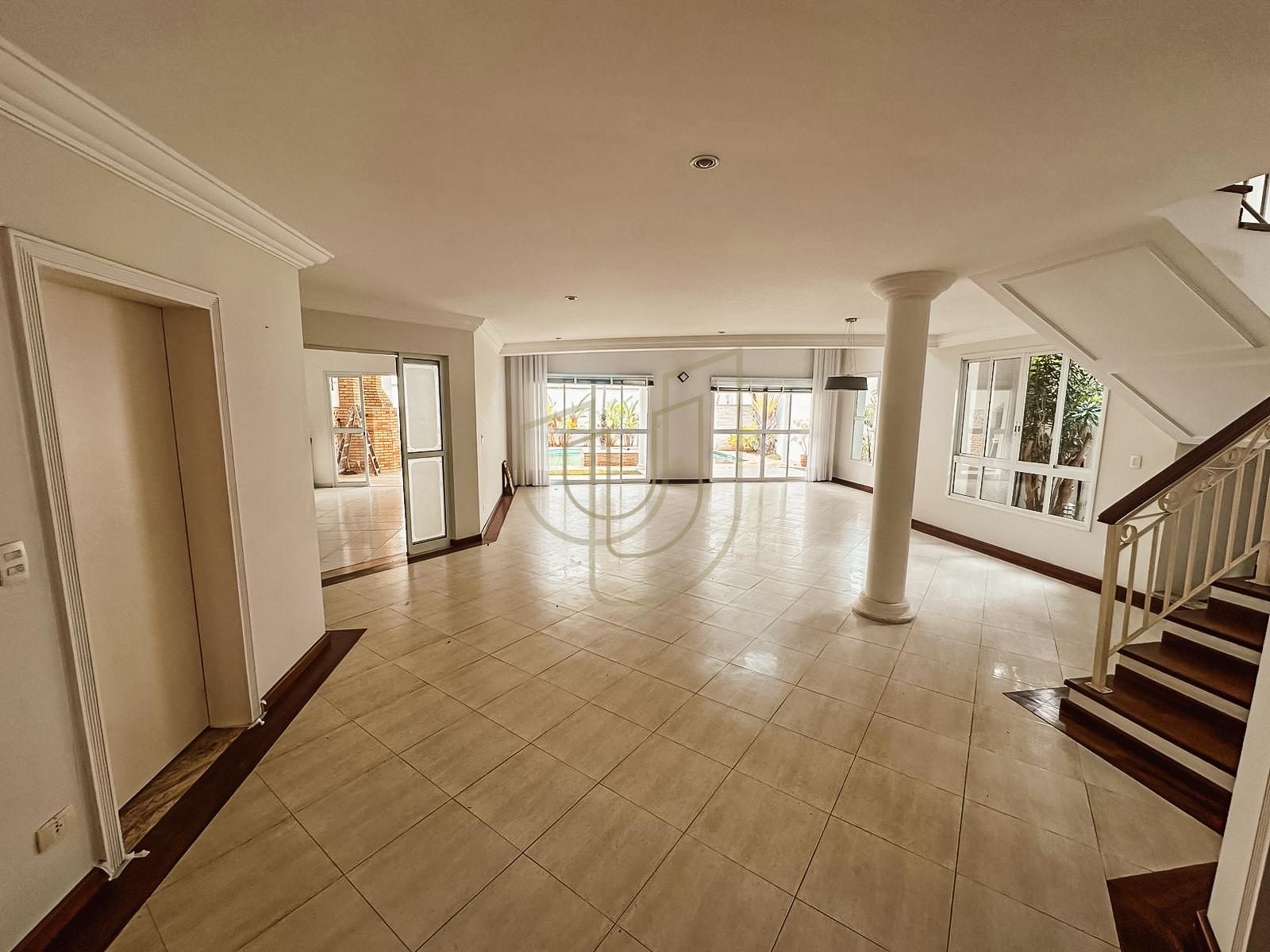 Sobrado Cl&aacute;ssico com 4 su&iacute;tes no Jardim Apollo I - S&atilde;o Jos&eacute; dos Campos/SP  São José dos Campos - 