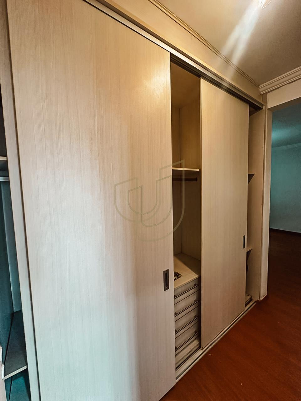 Sobrado Cl&aacute;ssico com 4 su&iacute;tes no Jardim Apollo I - S&atilde;o Jos&eacute; dos Campos/SP  São José dos Campos - 