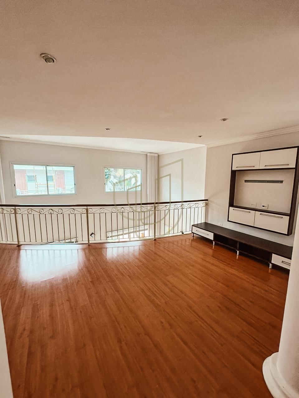 Sobrado Cl&aacute;ssico com 4 su&iacute;tes no Jardim Apollo I - S&atilde;o Jos&eacute; dos Campos/SP  São José dos Campos - 