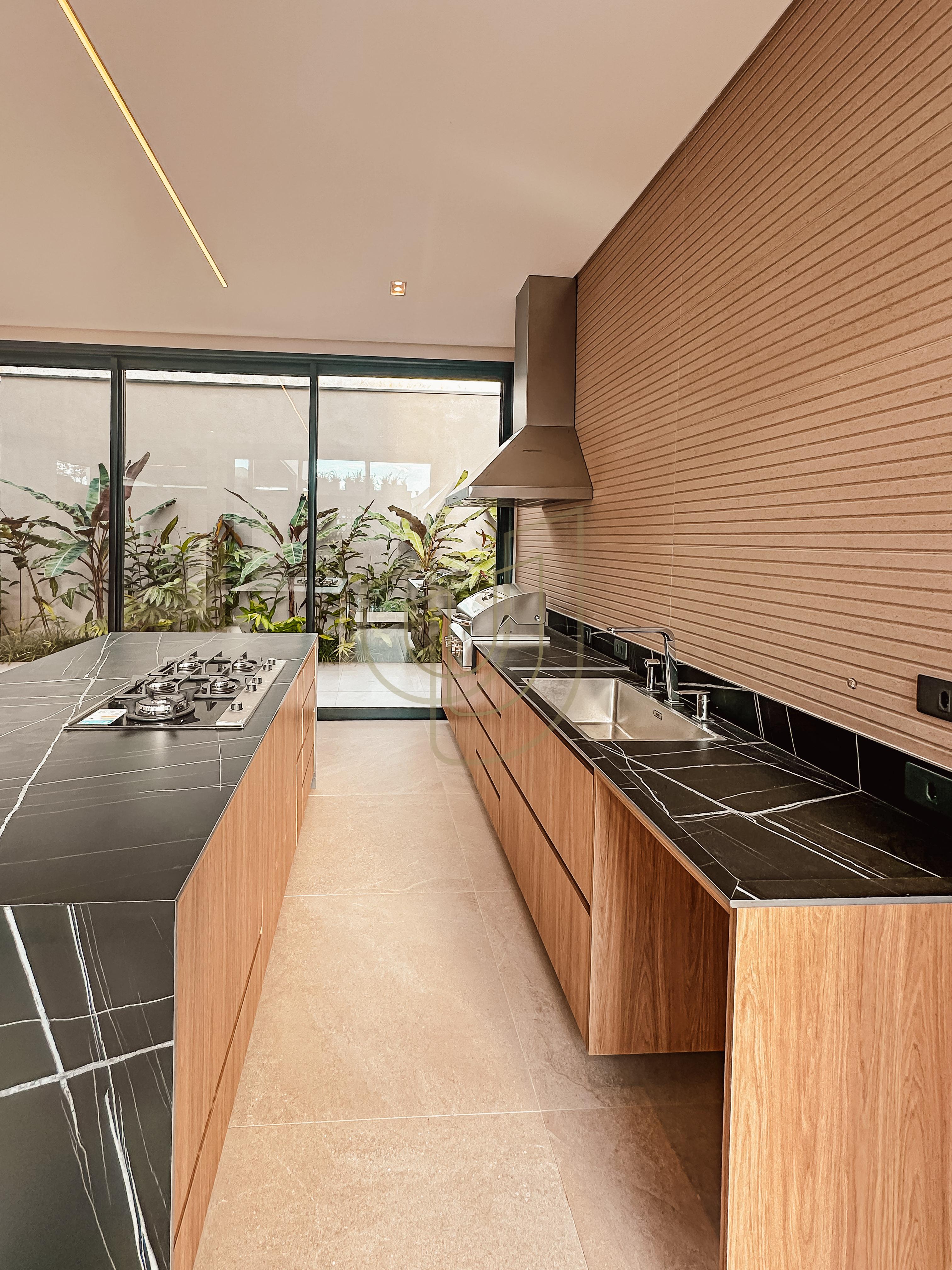 Sobrado com 4 su&iacute;tes no Alphaville II - S&atilde;o Jos&eacute; dos Campos/SP  São José dos Campos - 