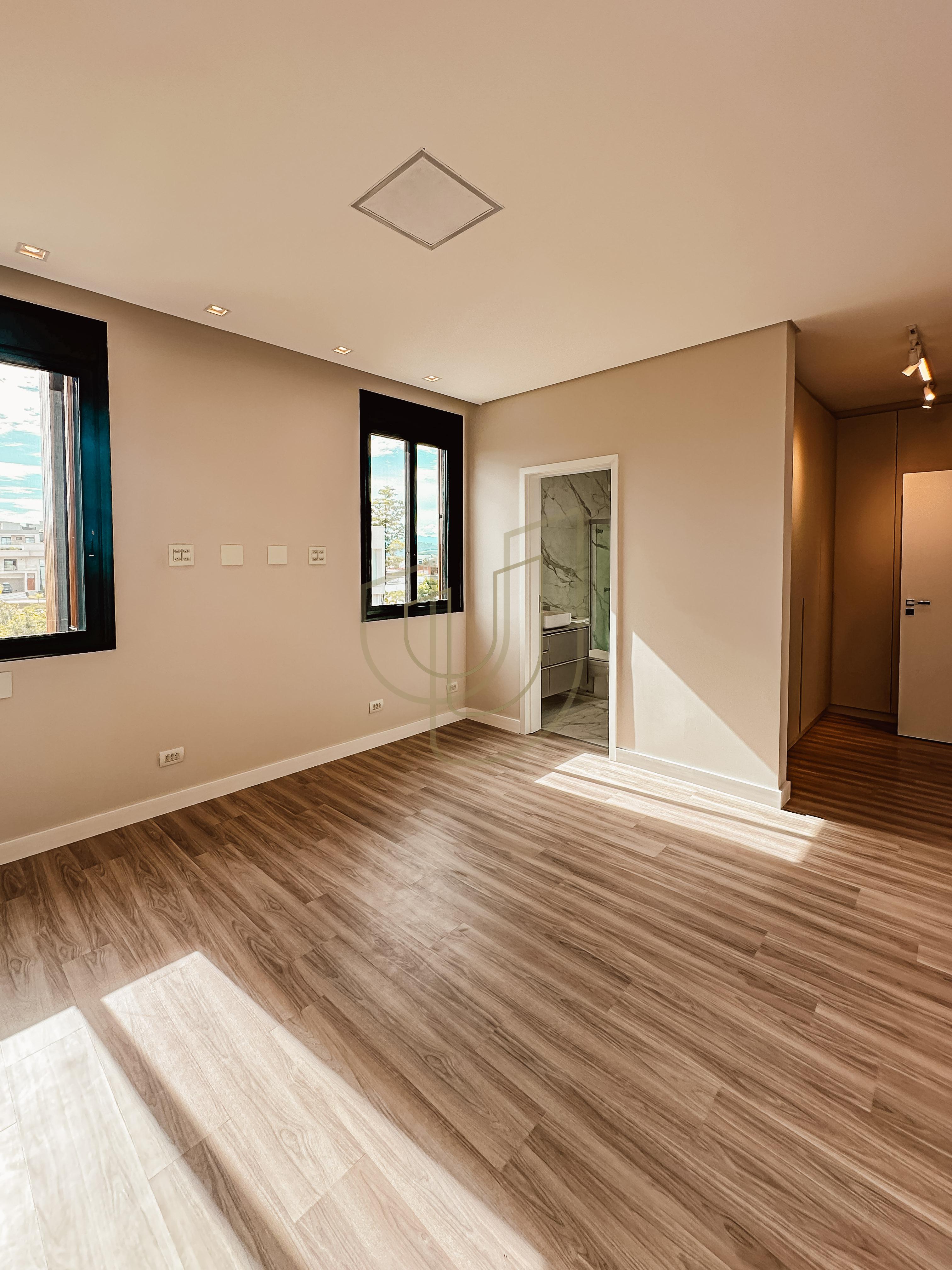 Sobrado com 4 su&iacute;tes no Alphaville II - S&atilde;o Jos&eacute; dos Campos/SP  São José dos Campos - 