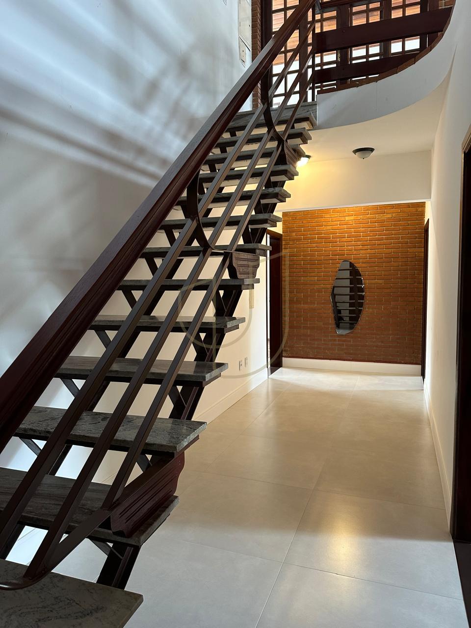 Sobrado com 4 Dormit&oacute;rios de 360m&sup2; no Esplanada do Sol - Jardim Esplanada  São José dos Campos - 