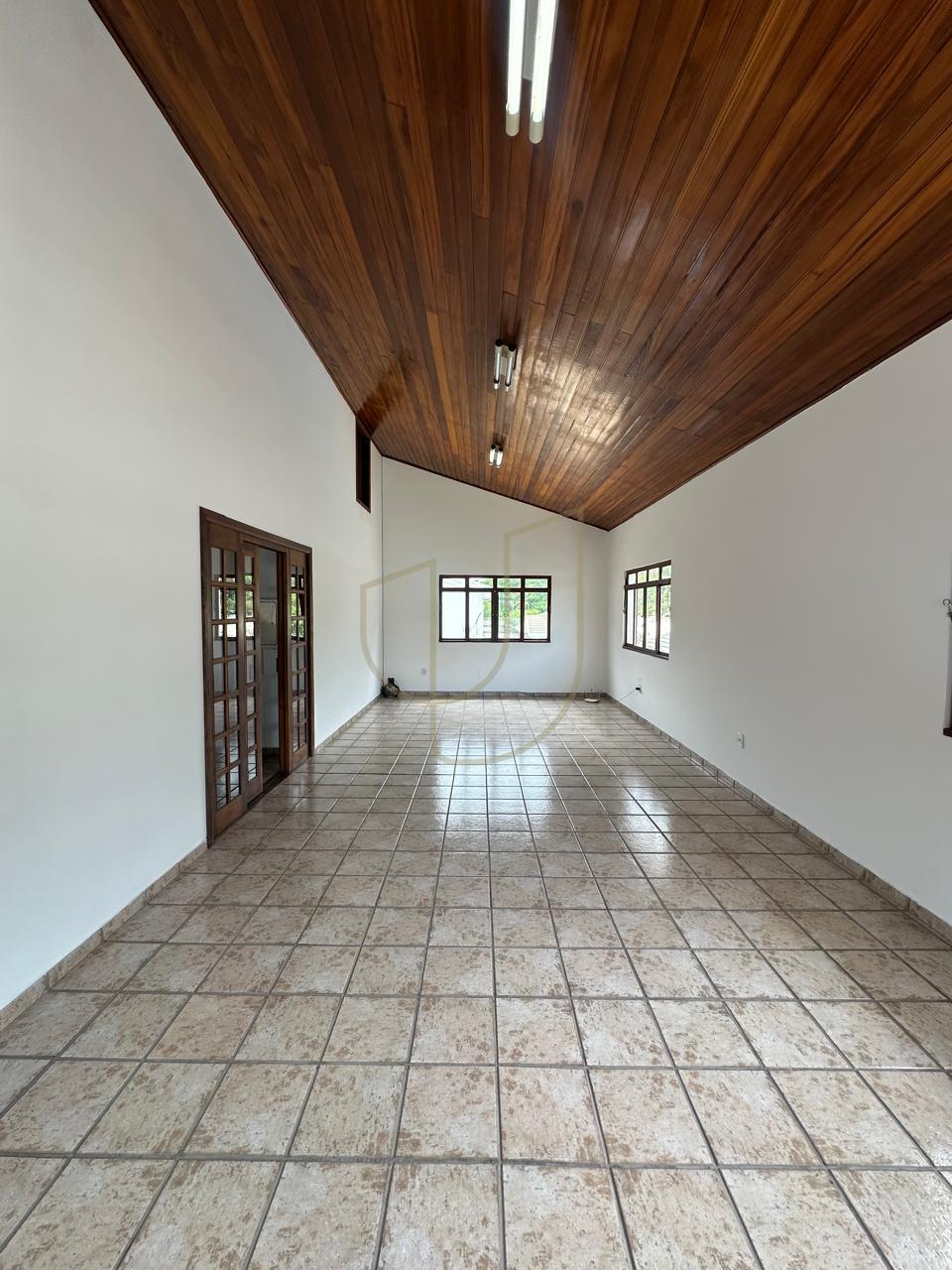 Sobrado com 4 Dormit&oacute;rios de 360m&sup2; no Esplanada do Sol - Jardim Esplanada  São José dos Campos - 