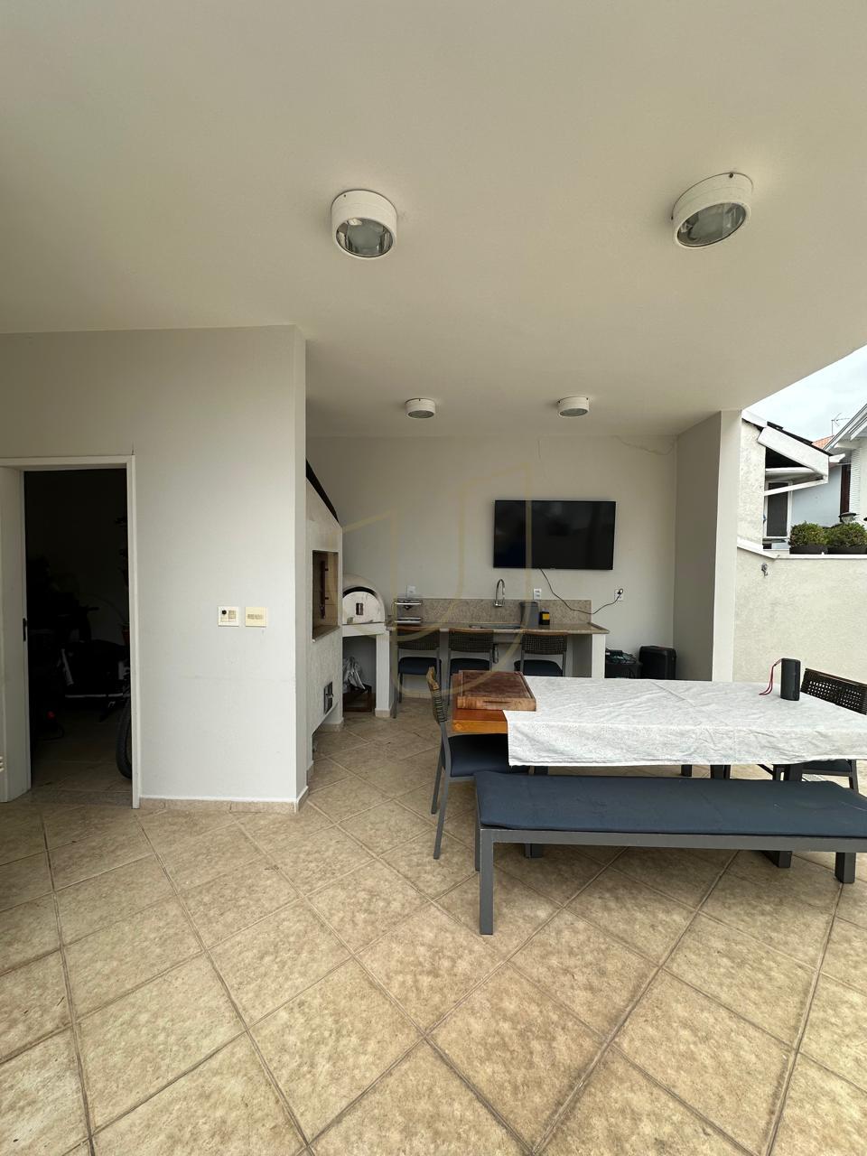 Sobrado com 4 Dormit&oacute;rios de 360m&sup2; no Esplanada do Sol - Jardim Esplanada  São José dos Campos - 