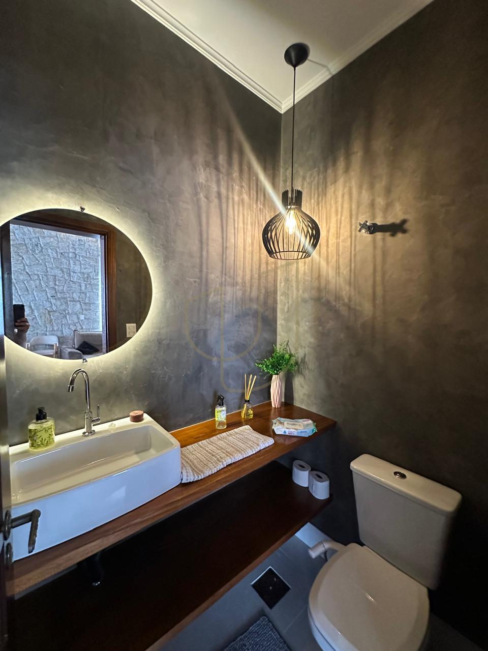 Sobrado com 4 Dormit&oacute;rios de 360m&sup2; no Esplanada do Sol - Jardim Esplanada  São José dos Campos - 