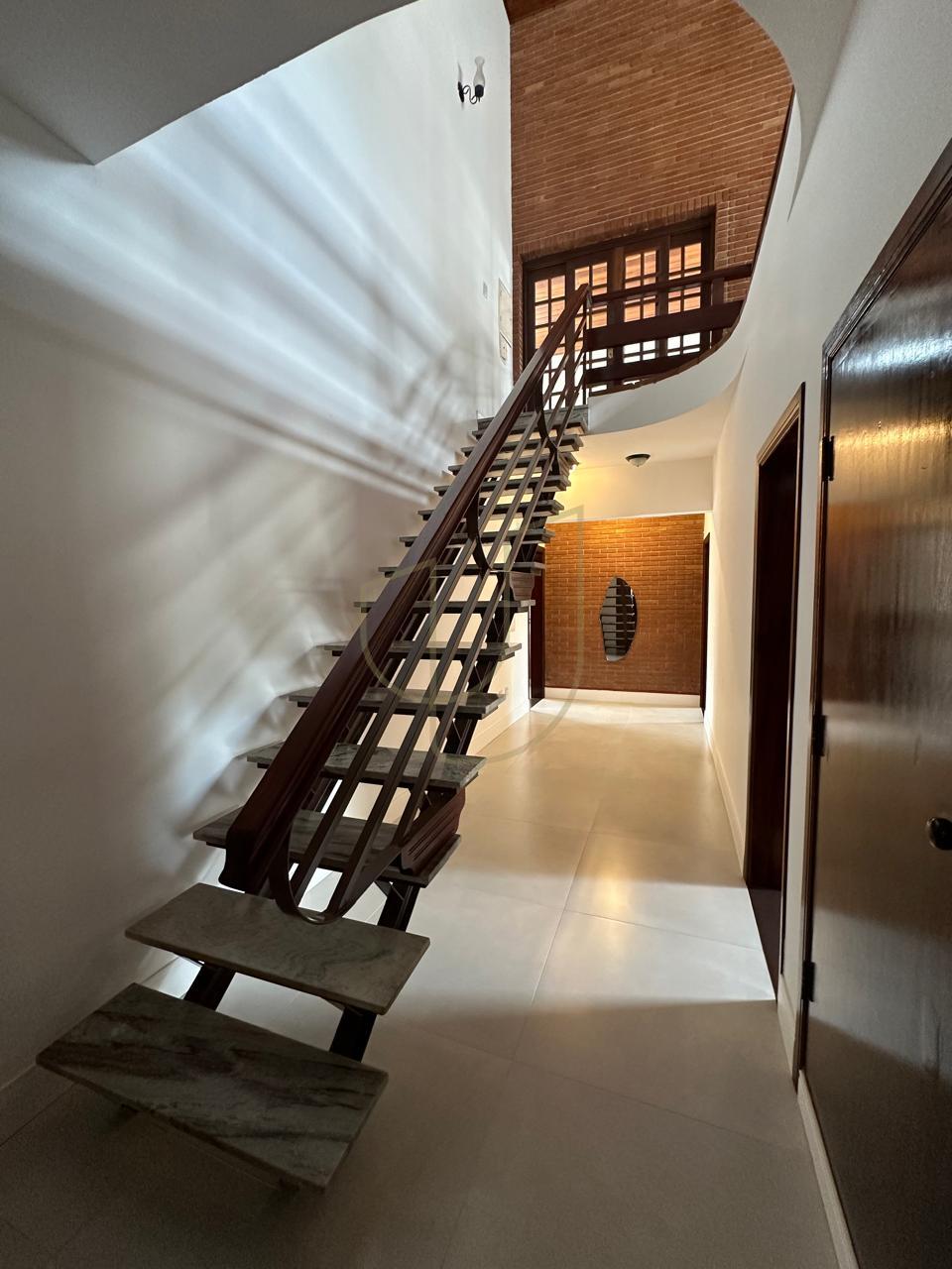 Sobrado com 4 Dormit&oacute;rios de 360m&sup2; no Esplanada do Sol - Jardim Esplanada  São José dos Campos - 