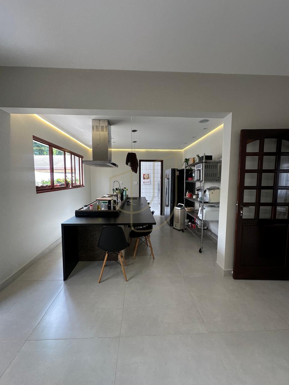 Sobrado com 4 Dormit&oacute;rios de 360m&sup2; no Esplanada do Sol - Jardim Esplanada  São José dos Campos - 