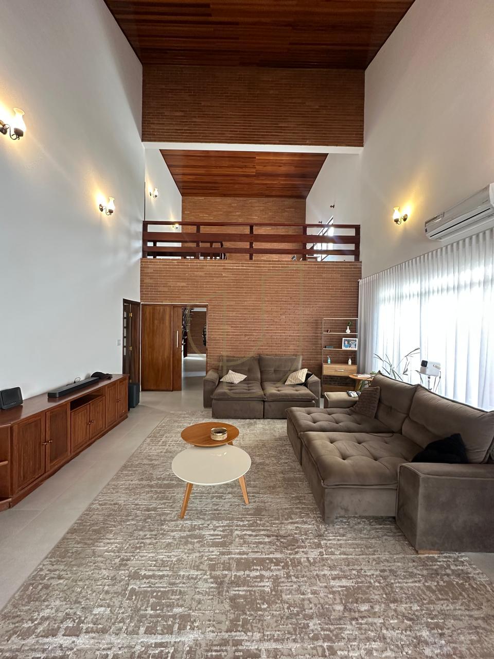 Sobrado com 4 Dormit&oacute;rios de 360m&sup2; no Esplanada do Sol - Jardim Esplanada  São José dos Campos - 