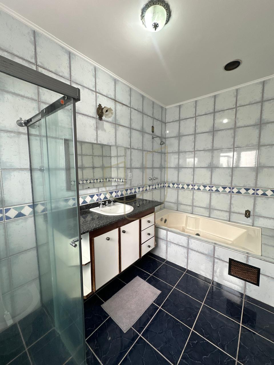 Sobrado com 4 Dormit&oacute;rios de 360m&sup2; no Esplanada do Sol - Jardim Esplanada  São José dos Campos - 