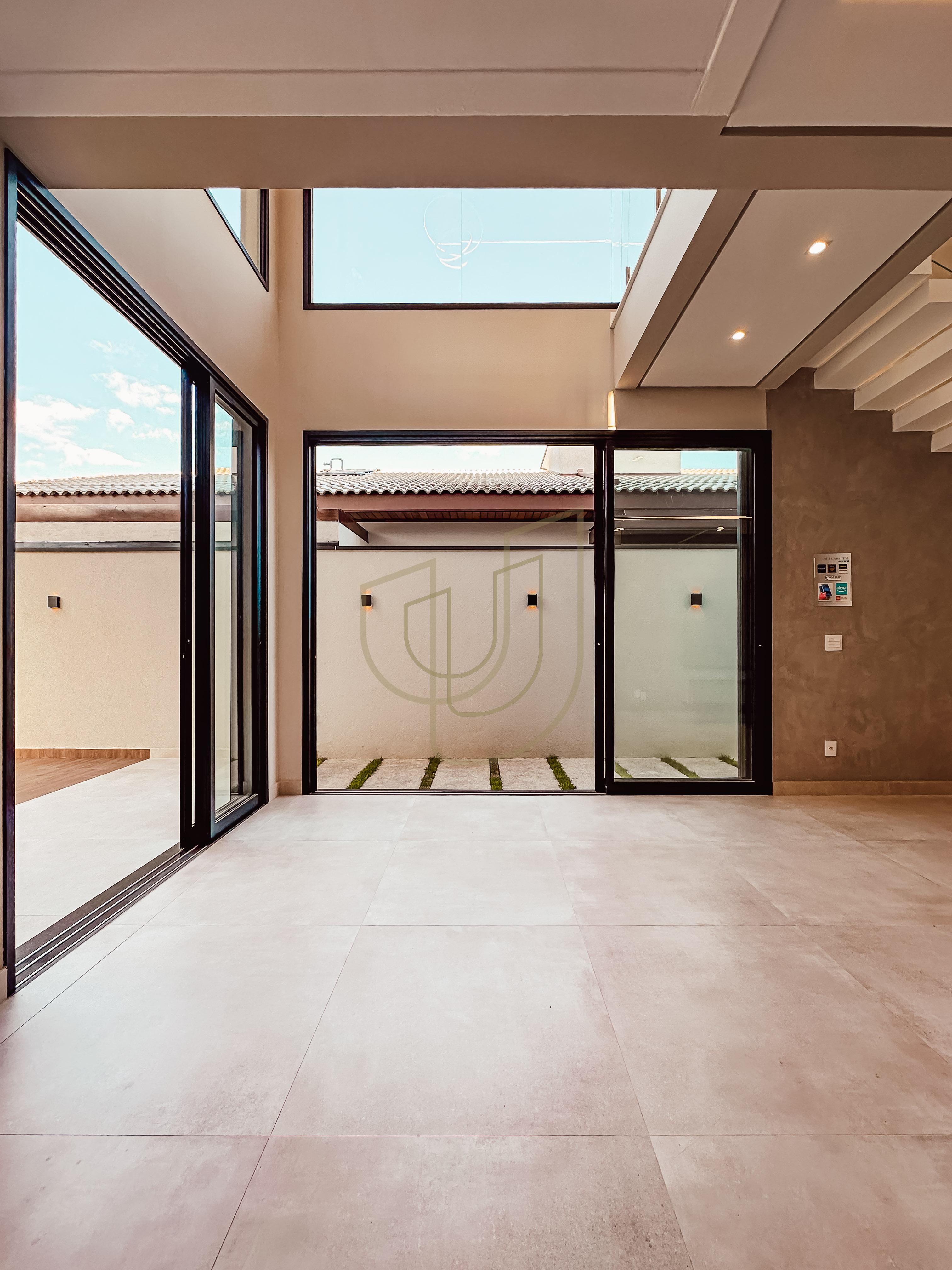 Sobrado com 4 Su&iacute;tes no Floradas do Paratehy - Urbanova  São José dos Campos - 