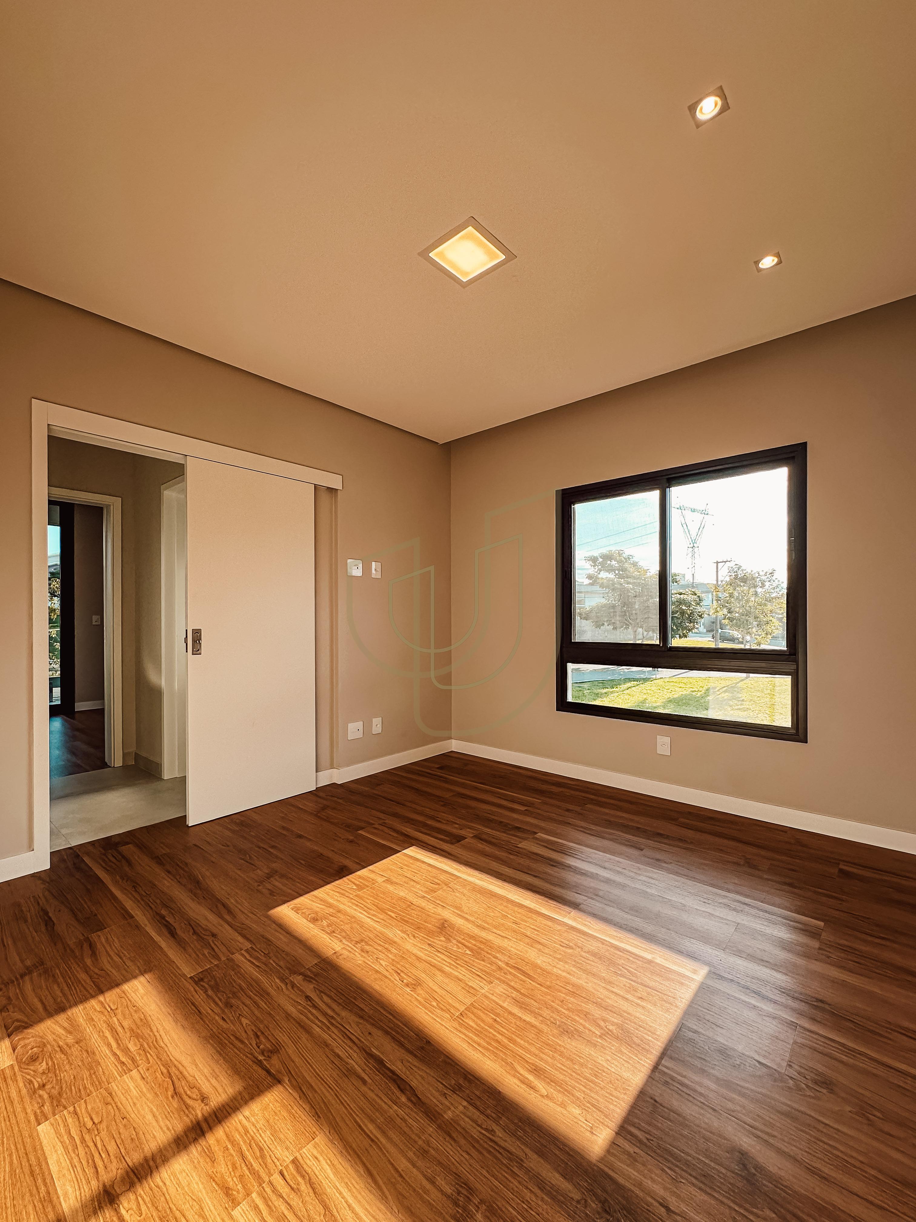 Sobrado com 4 Su&iacute;tes no Floradas do Paratehy - Urbanova  São José dos Campos - 