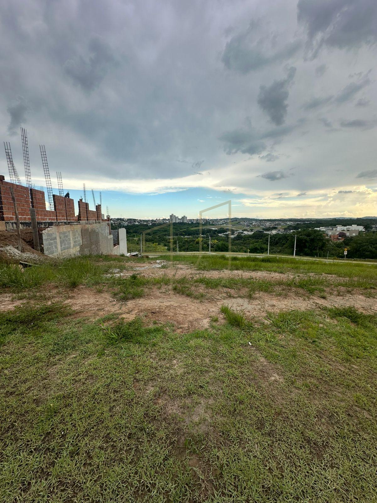 Terreno em declive Terras Alpha Urbanova SJC Rua Tenente-Polícia Militar Giancarlo Bindandi Dom São José dos Campos - 