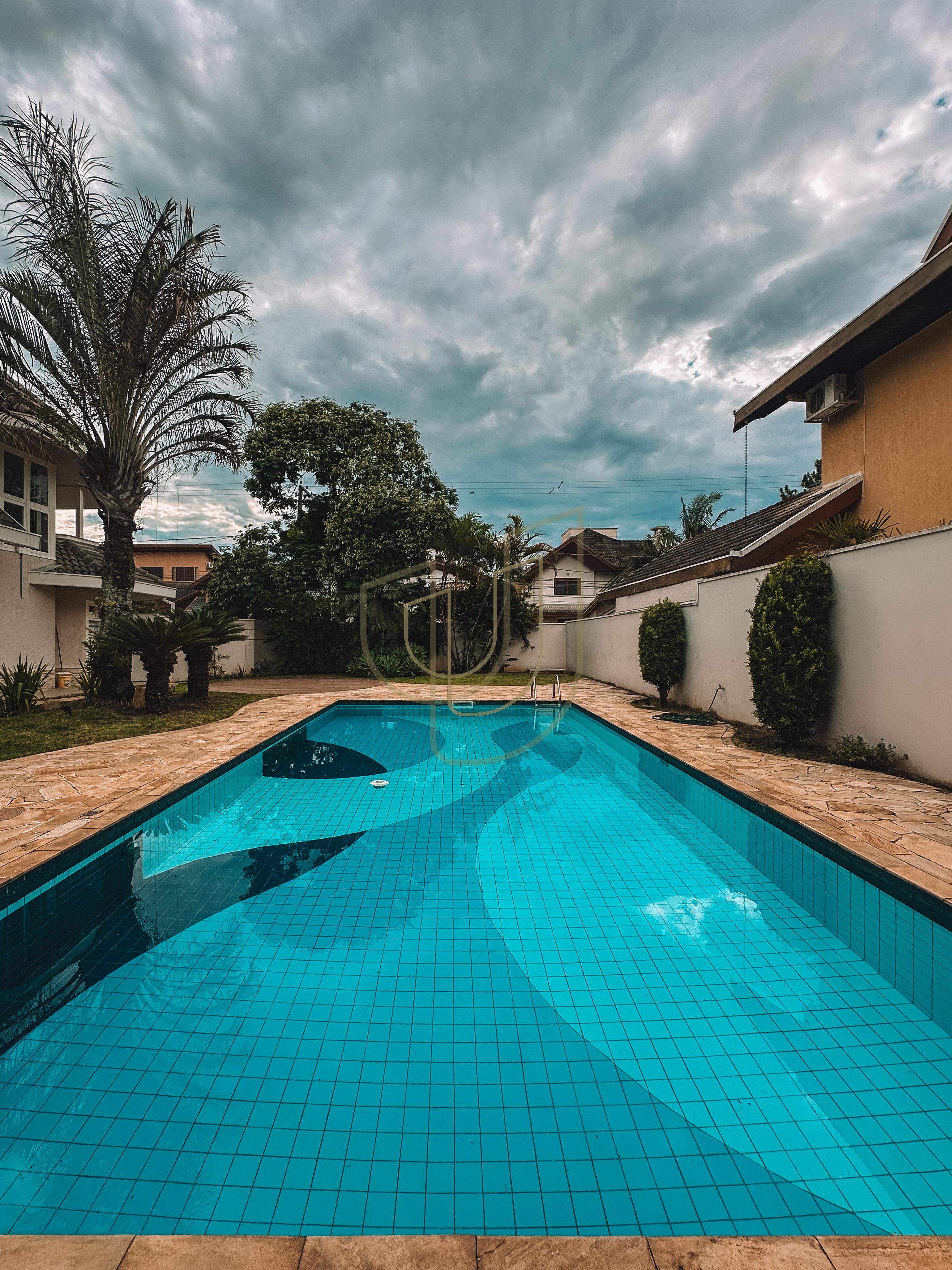 Sobrado com terreno de 720m&sup2; e 4 Dormit&oacute;rios no Jardim das Colinas - S&atilde;o Jos&eacute; dos Campos  São José dos Campos - 