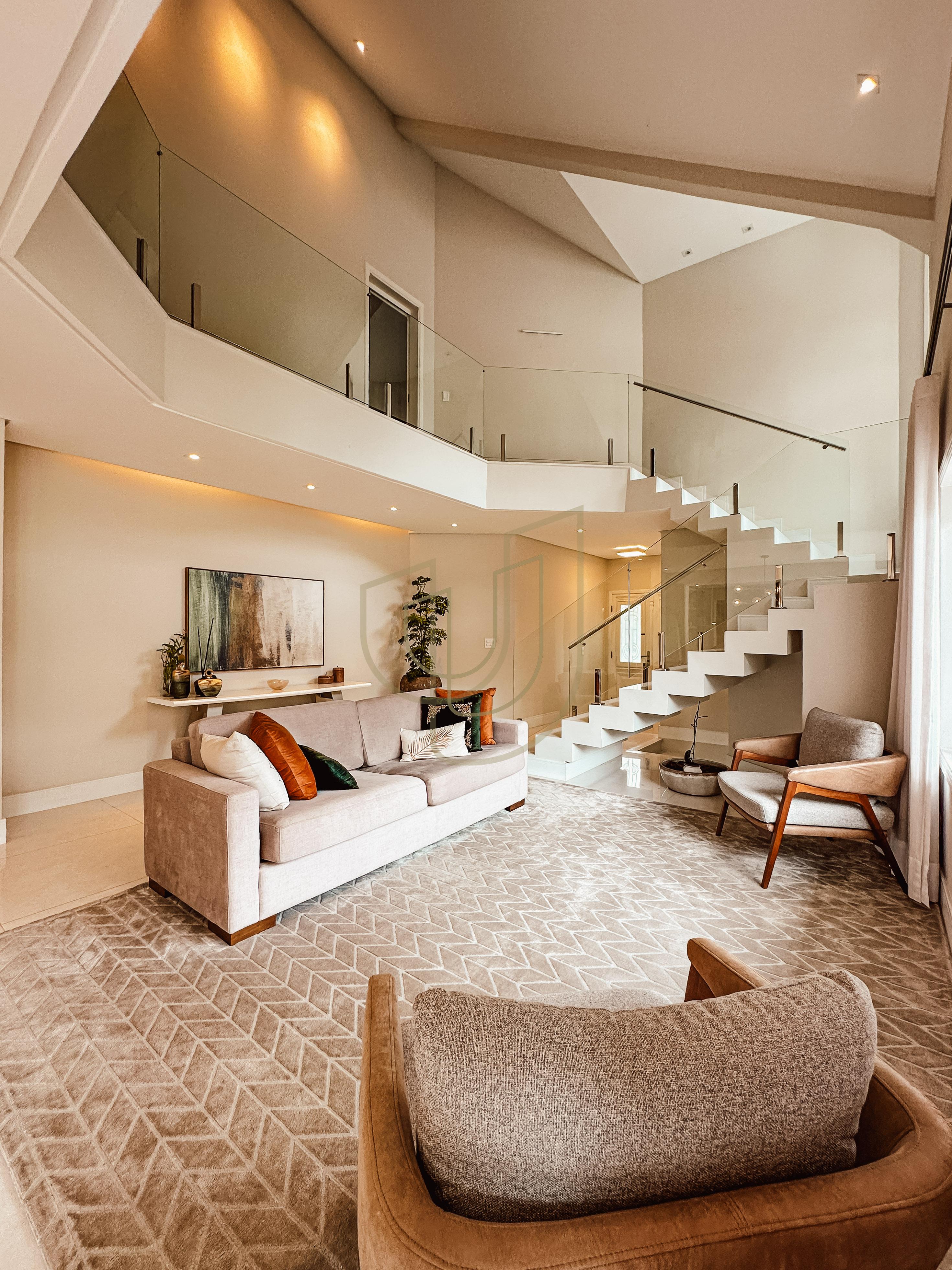 Sobrado com terreno de 720m&sup2; e 4 Dormit&oacute;rios no Jardim das Colinas - S&atilde;o Jos&eacute; dos Campos  São José dos Campos - 