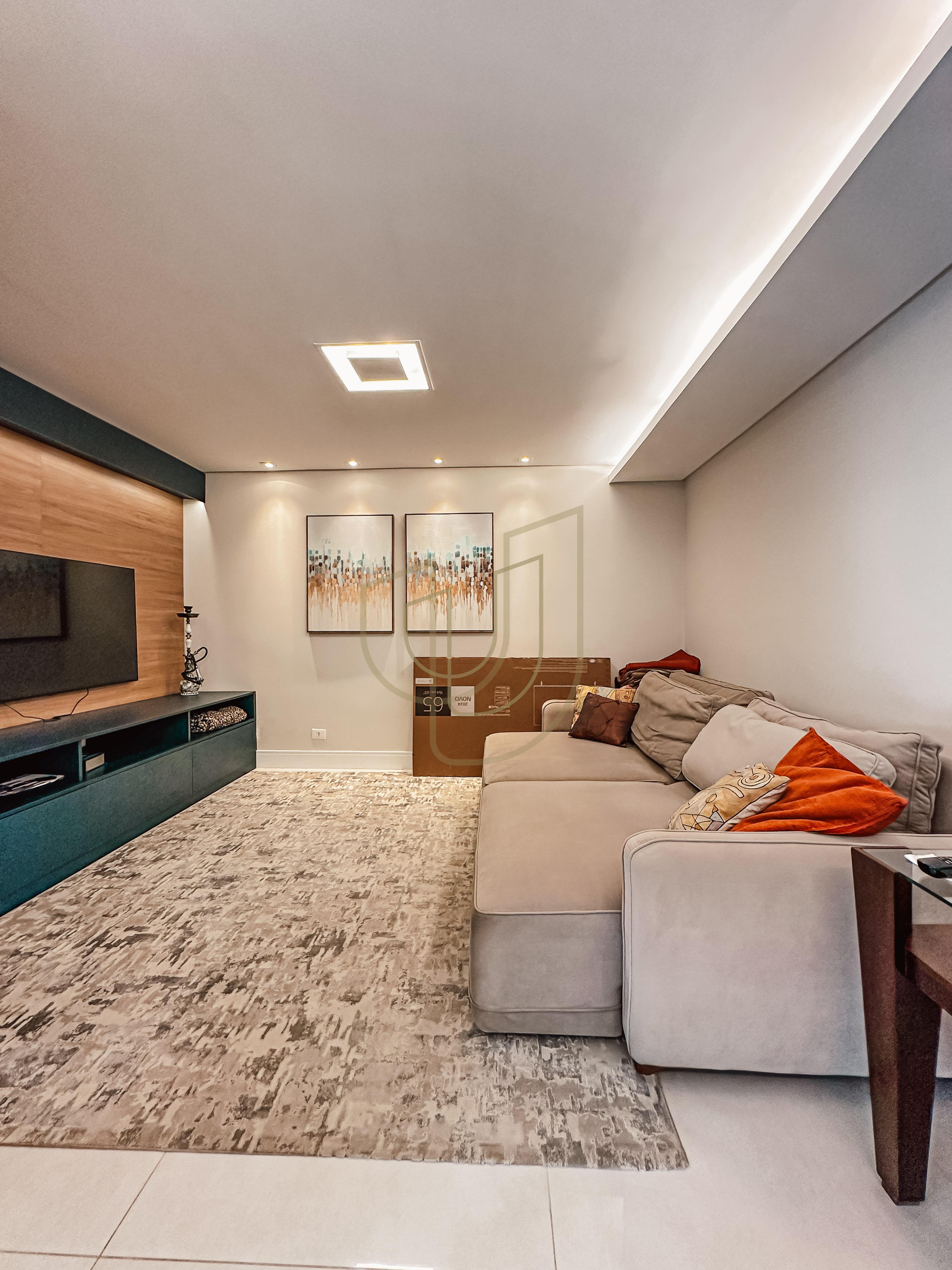 Sobrado com terreno de 720m&sup2; e 4 Dormit&oacute;rios no Jardim das Colinas - S&atilde;o Jos&eacute; dos Campos  São José dos Campos - 