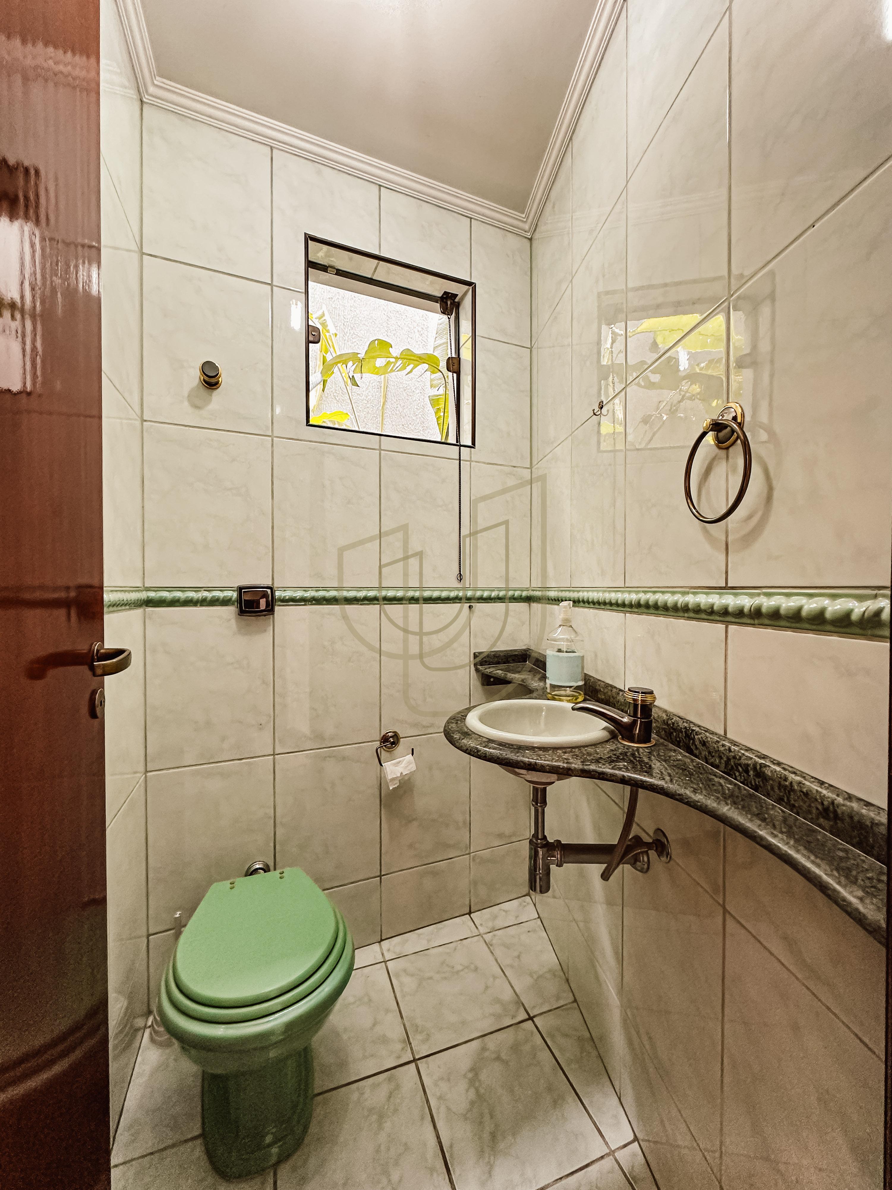 Sobrado com 4 Dormit&oacute;rios a venda no Jardim Esplanada - S&atilde;o Jos&eacute; dos Campos  São José dos Campos - 