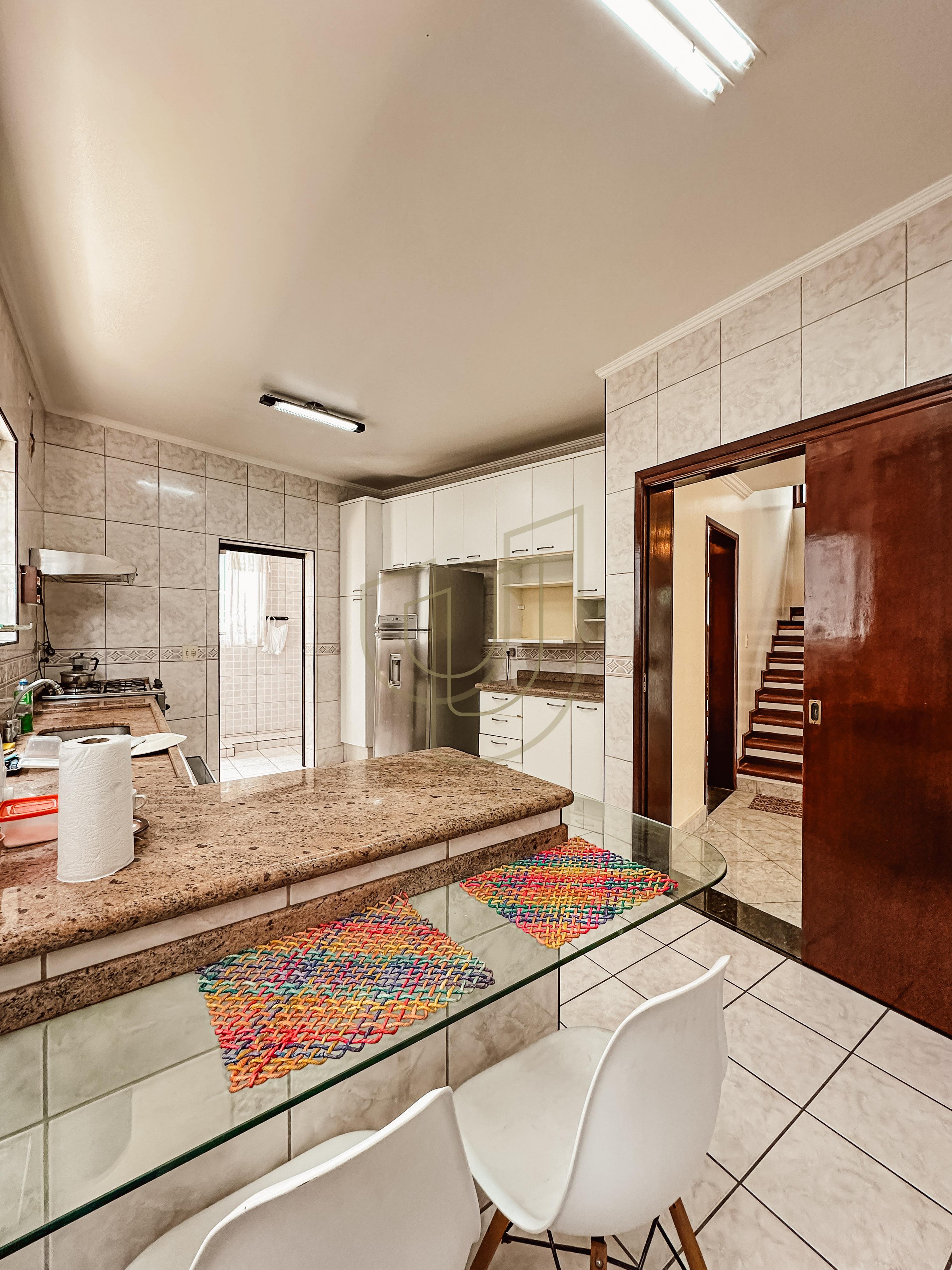 Sobrado com 4 Dormit&oacute;rios a venda no Jardim Esplanada - S&atilde;o Jos&eacute; dos Campos  São José dos Campos - 