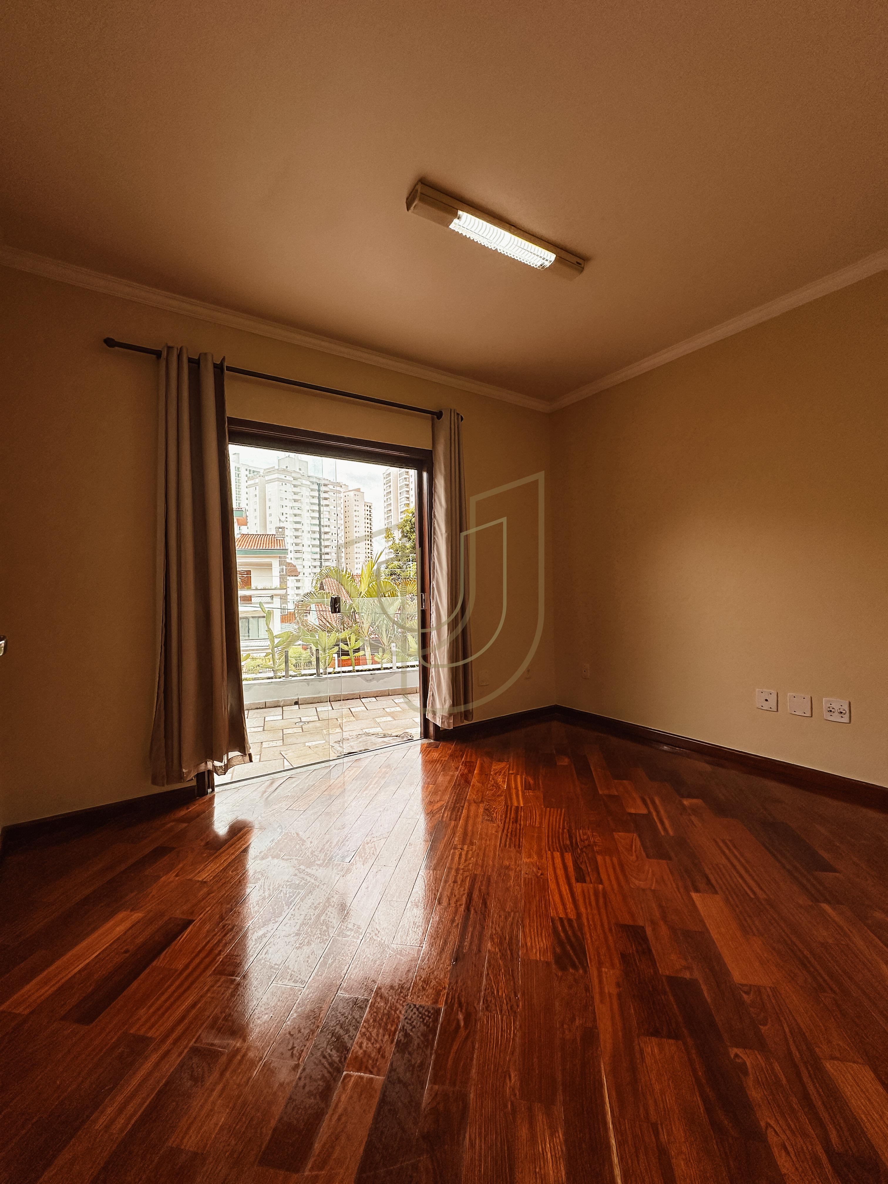 Sobrado com 4 Dormit&oacute;rios a venda no Jardim Esplanada - S&atilde;o Jos&eacute; dos Campos  São José dos Campos - 