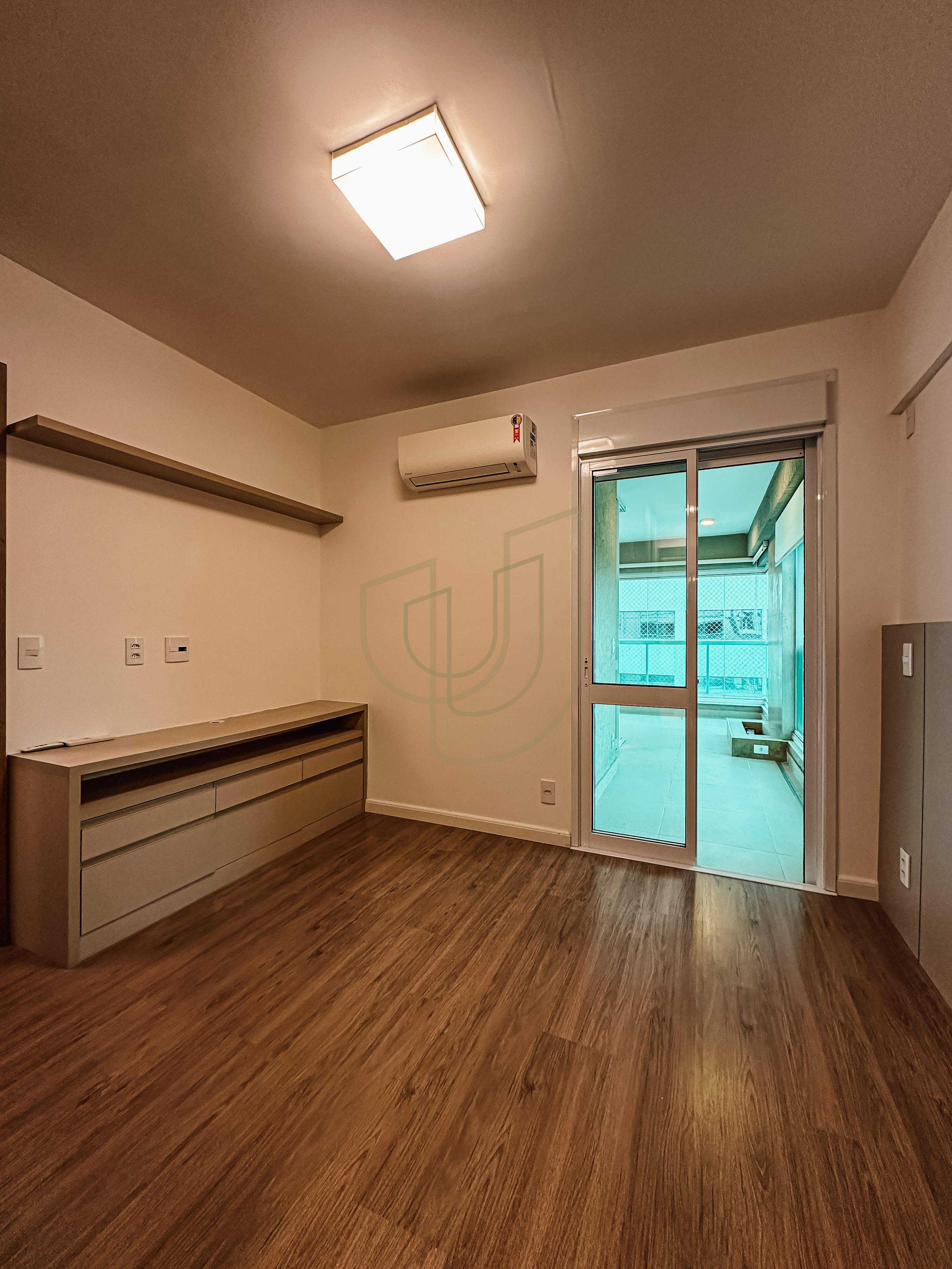 Apartamento com 2 Dormit&oacute;rios no Parque Residencial Aqu&aacute;rius Avenida Salmão São José dos Campos - 