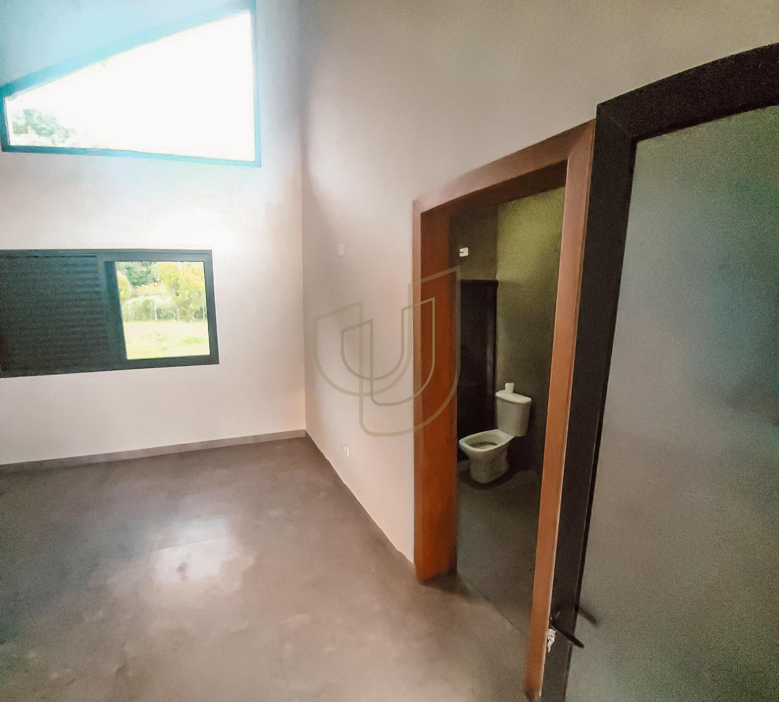 Ch&aacute;cara com 3900 m&sup2; com deck para o rio em Guararema Estrada Municipal Heitor Pereira de Souza Guararema - 